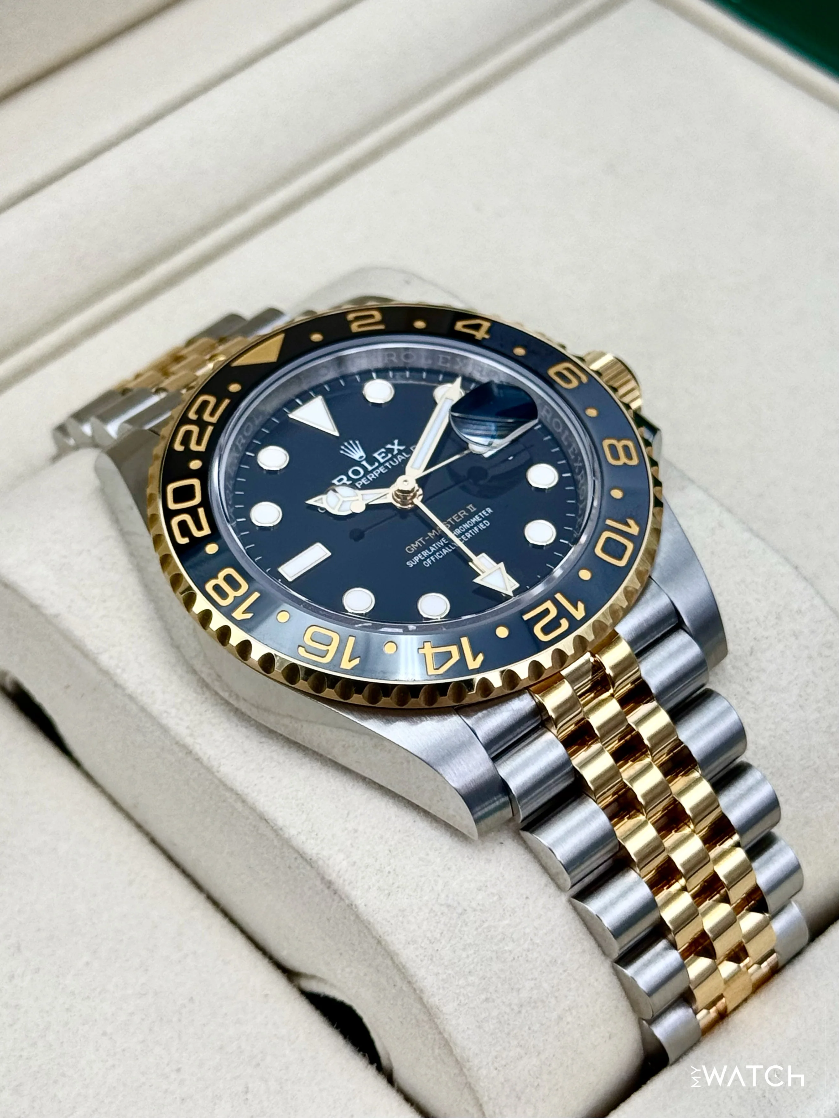 NEW 2026 Rolex GMT-Master II 40mm 126713GRNR Two-Tone Jubilee (STICKERED) - Image 6
