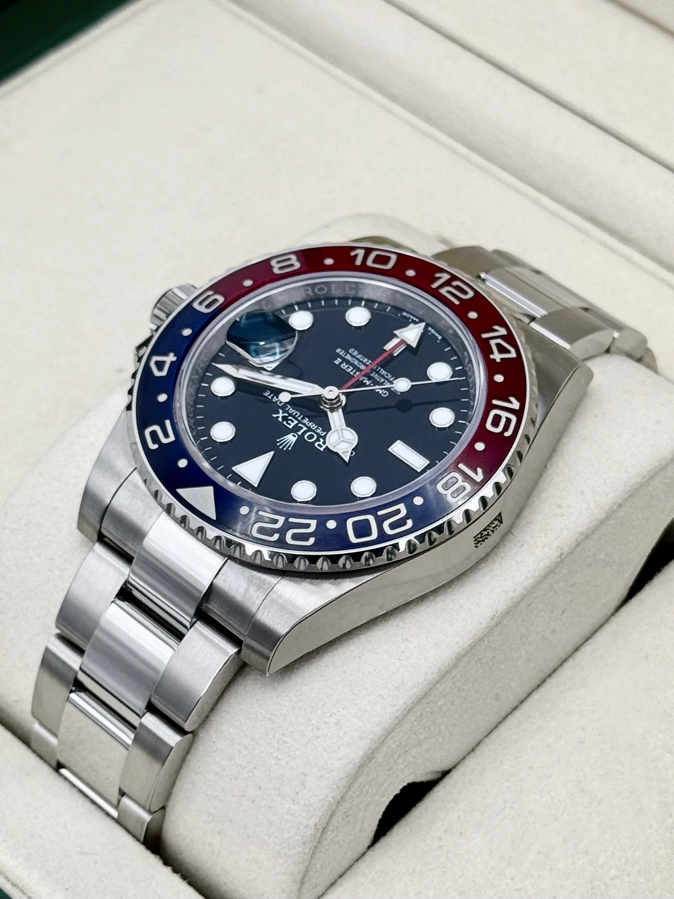 NEW 2026 Rolex GMT-Master II "Pepsi" 40mm 126710BLRO Oyster - Image 7