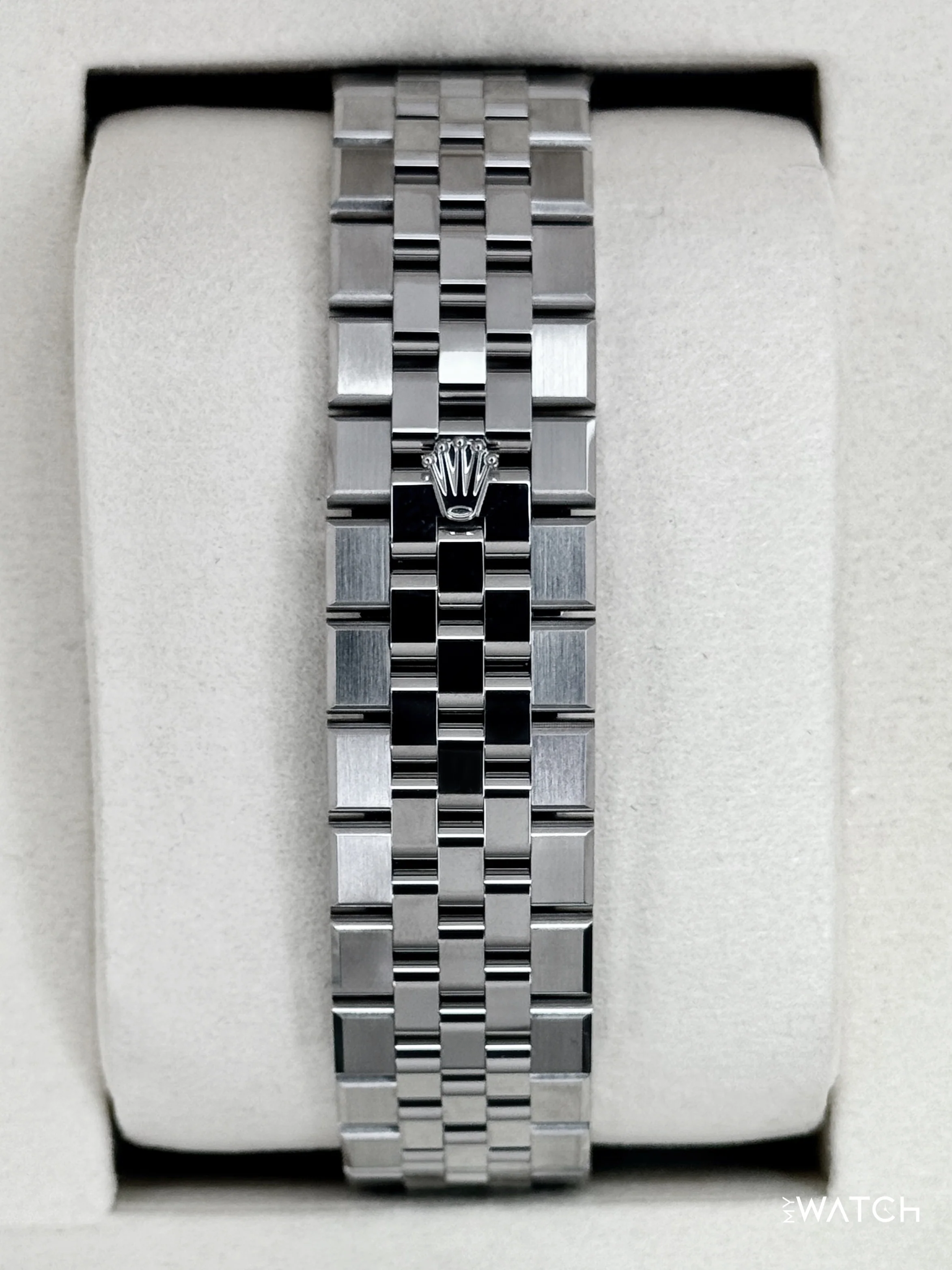 NEW 2026 Rolex Land-Dweller 36mm 127234 Stainless Steel Flat Jubilee White Dial - Image 2