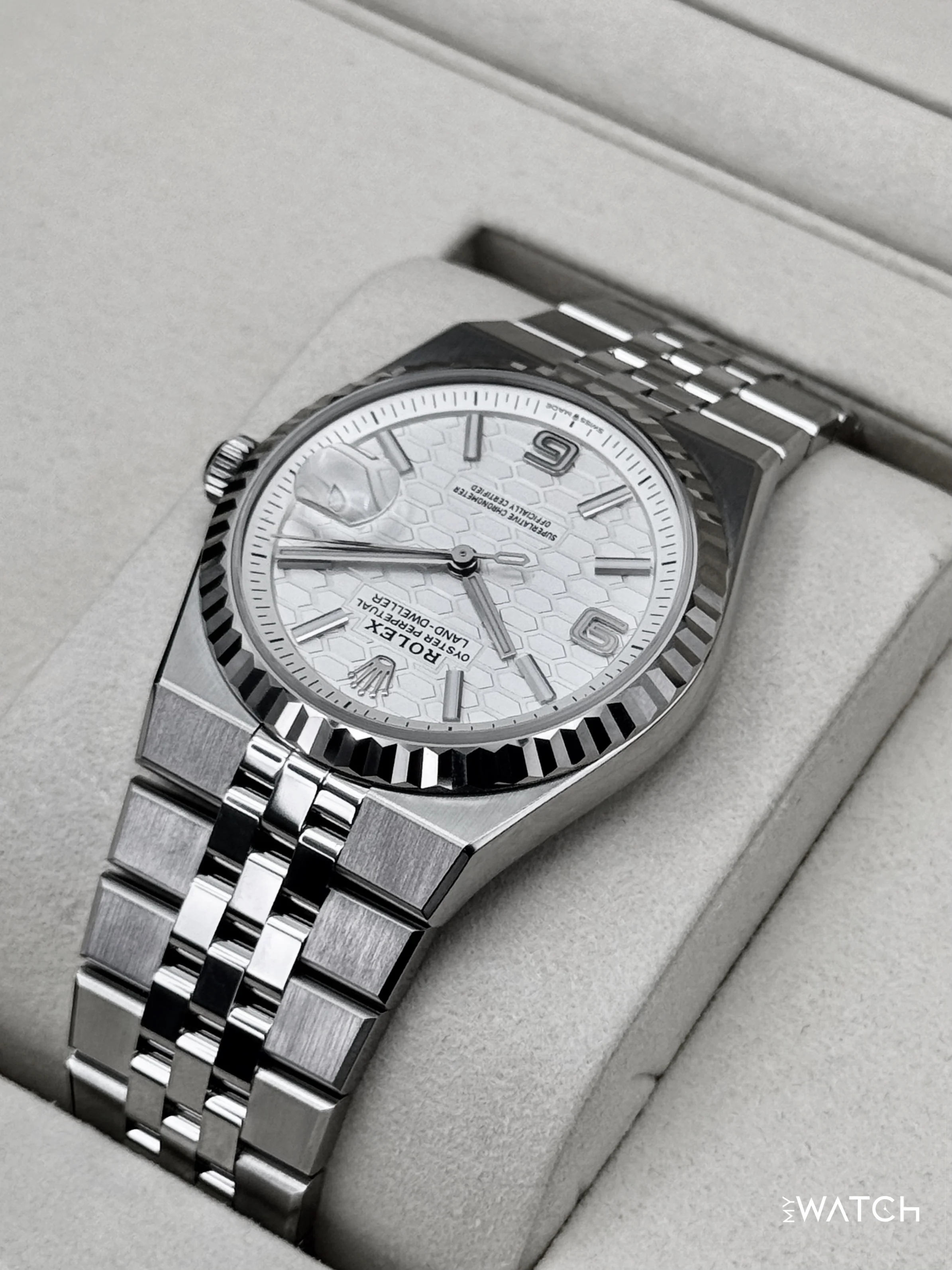 NEW 2026 Rolex Land-Dweller 36mm 127234 Stainless Steel Flat Jubilee White Dial - Image 7