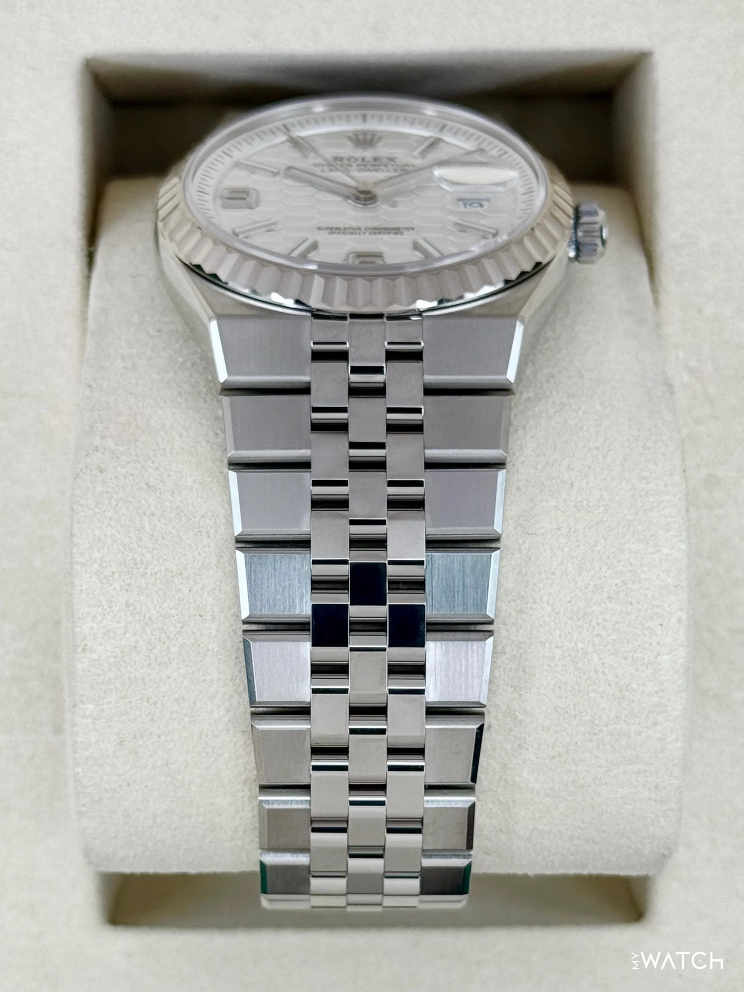 NEW 2026 Rolex Land-Dweller 36mm 127234 Stainless Steel Flat Jubilee White Dial - Image 3
