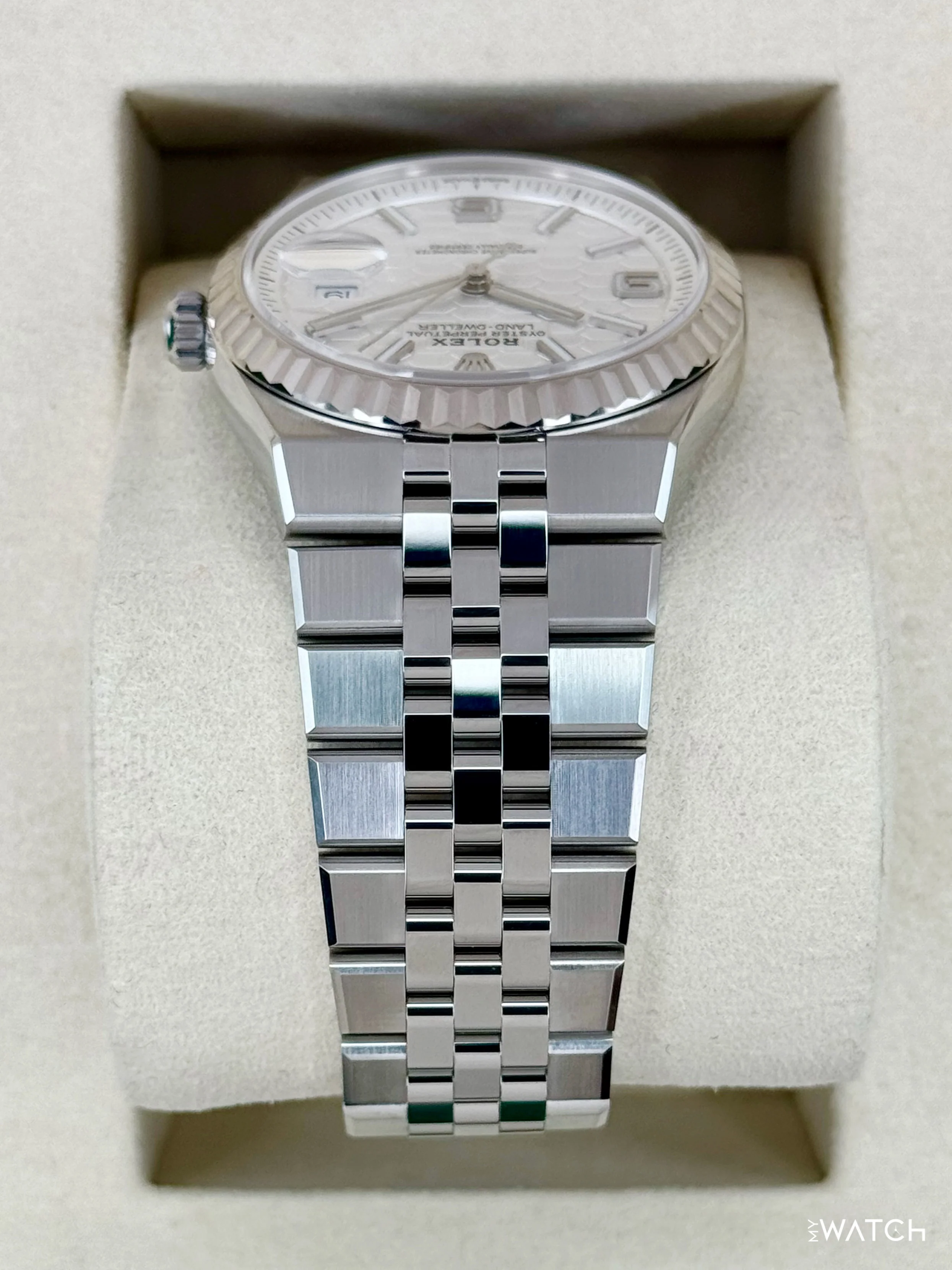 NEW 2026 Rolex Land-Dweller 36mm 127234 Stainless Steel Flat Jubilee White Dial - Image 4