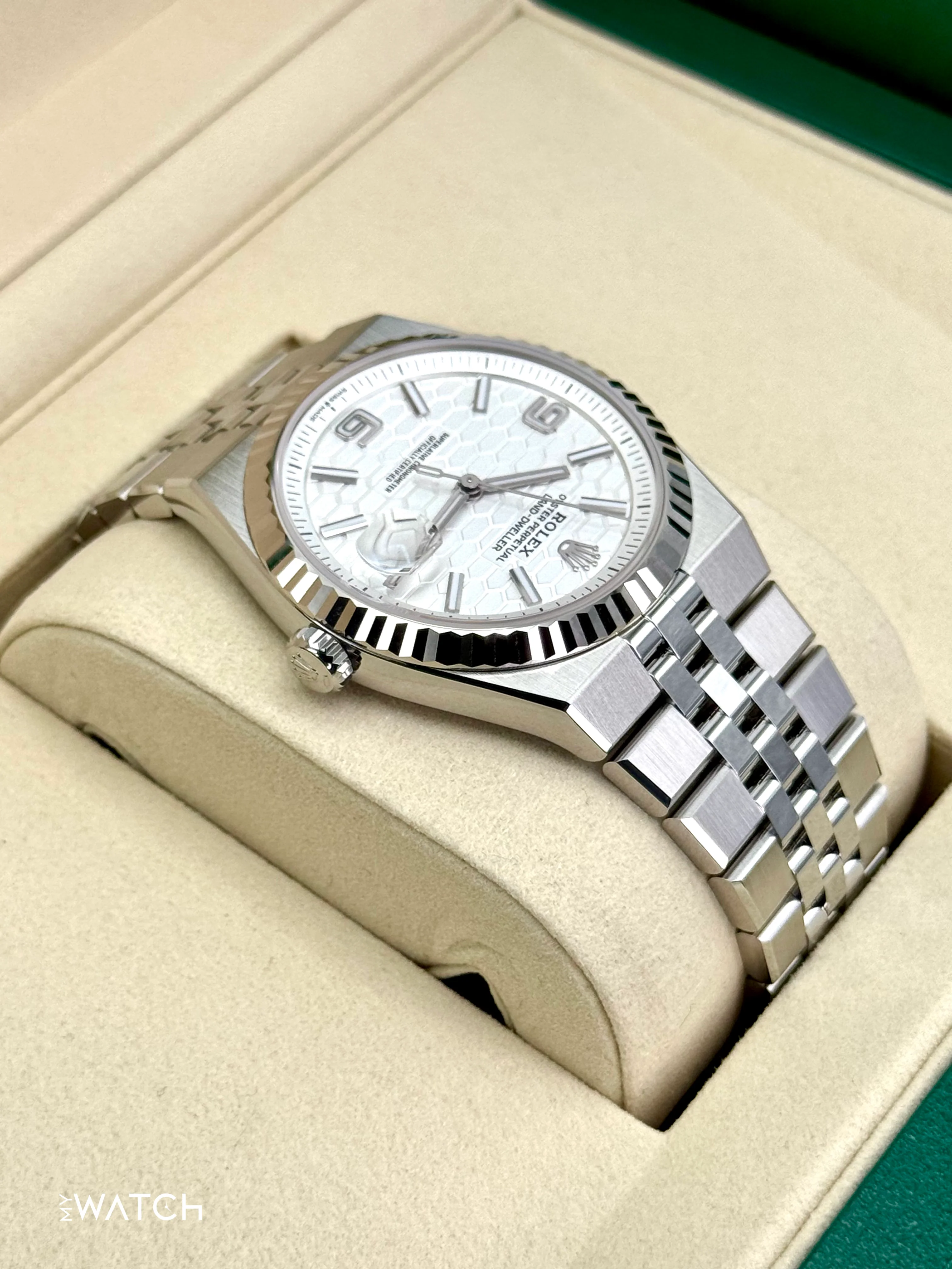 NEW 2026 Rolex Land-Dweller 40mm 127334 Stainless Steel Jubilee White Dial - Image 8