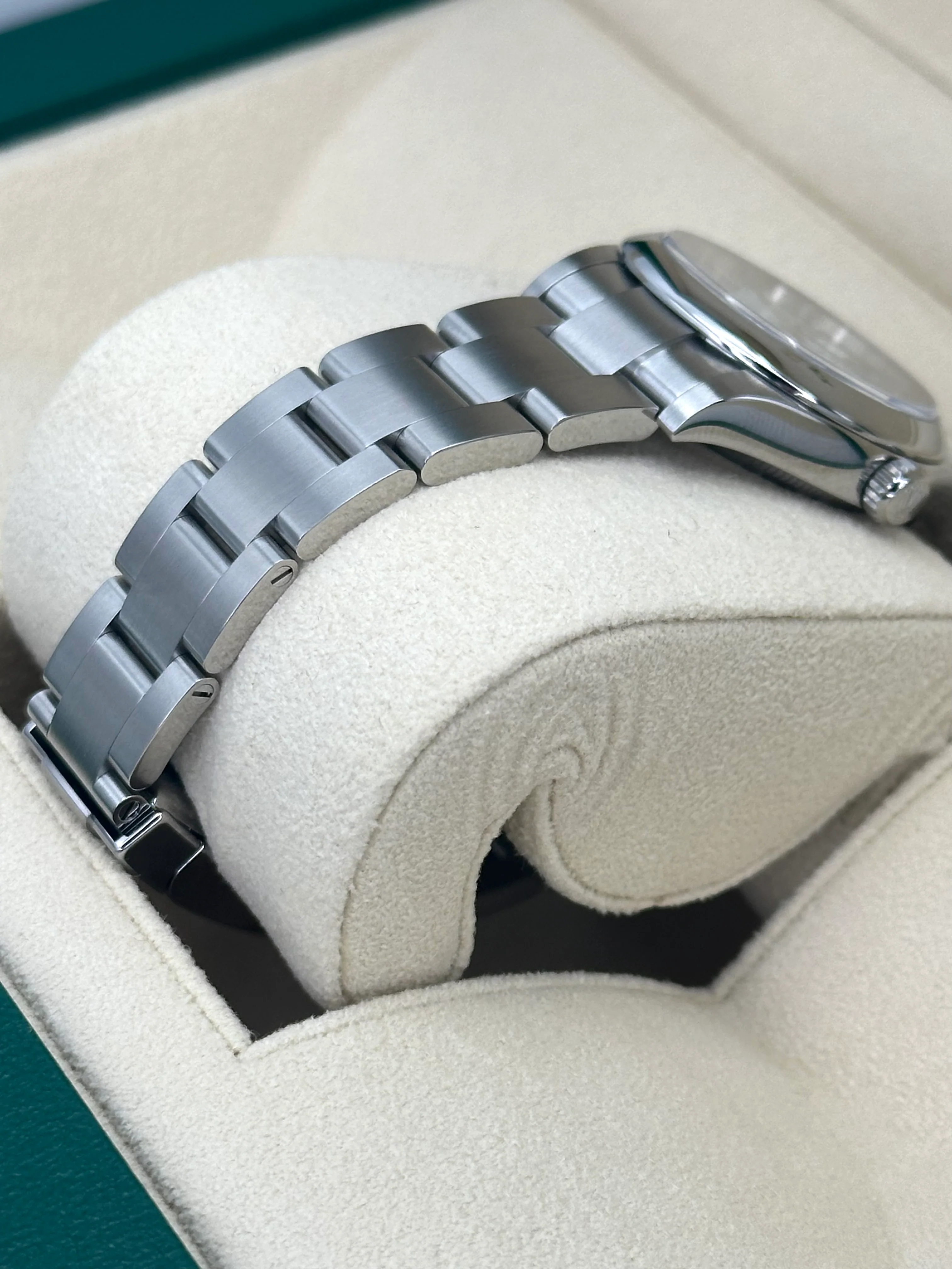 NEW 2026 Rolex Oyster Perpetual 31mm 277200 Turquoise Tiffany Blue Dial - Image 5