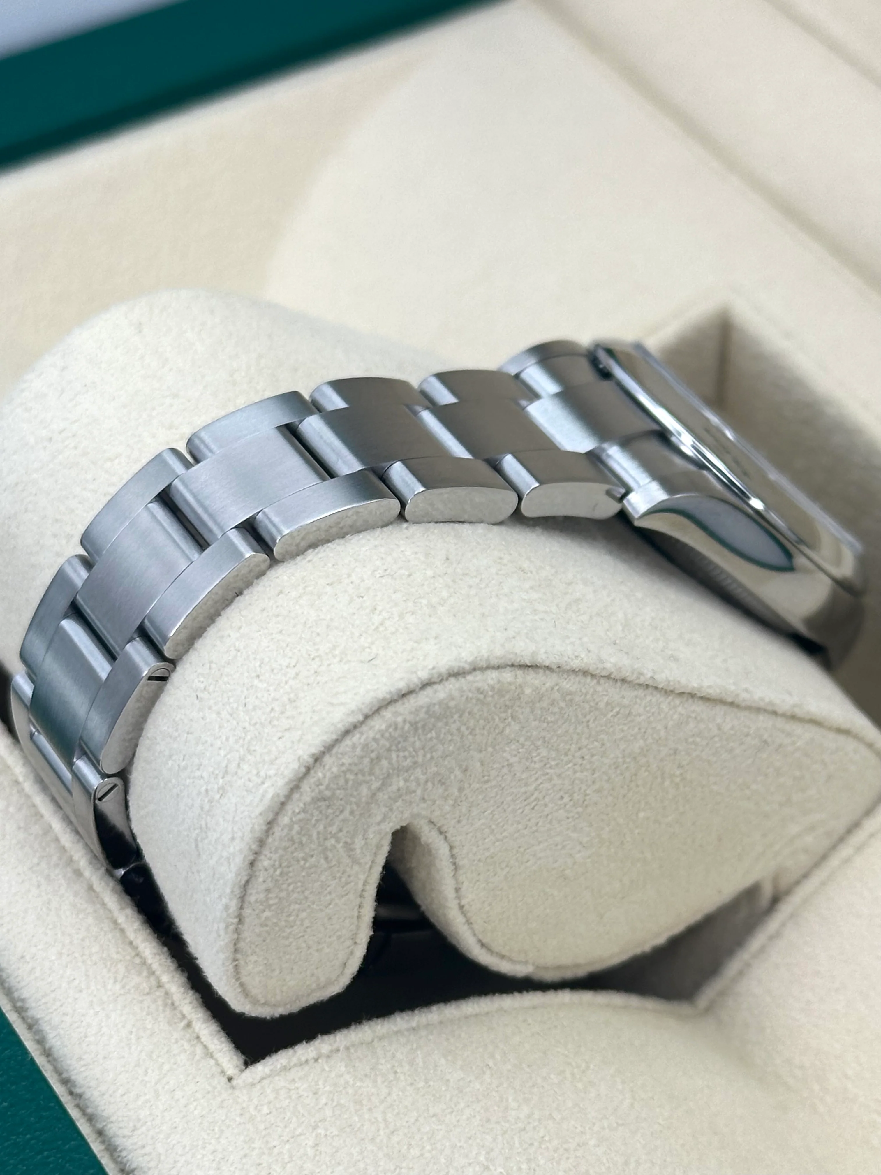 NEW 2026 Rolex Oyster Perpetual 31mm 277200 Turquoise Tiffany Blue Dial - Image 7