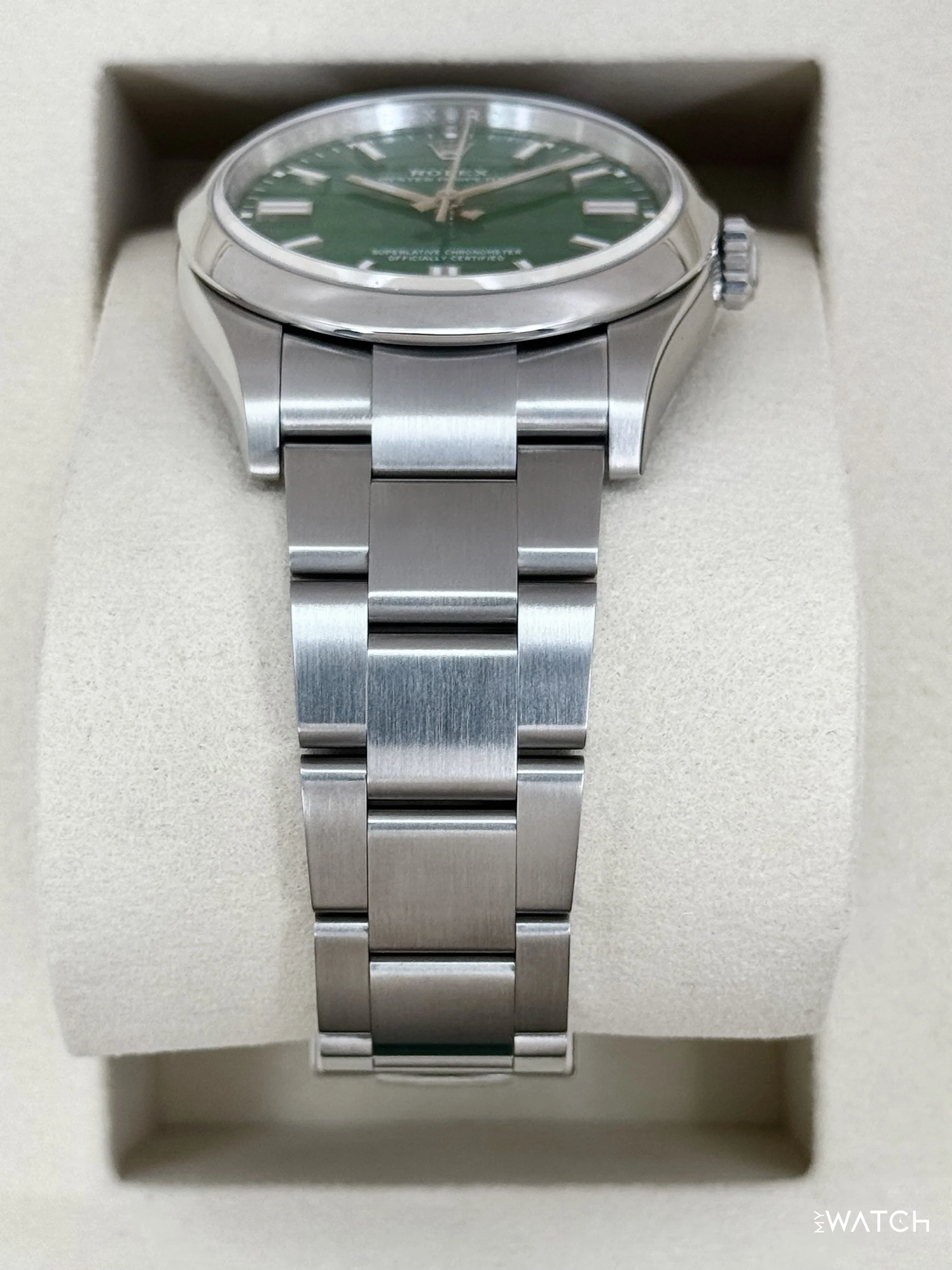 NEW 2026 Rolex Oyster Perpetual 36mm 126000 Green Dial - Image 3