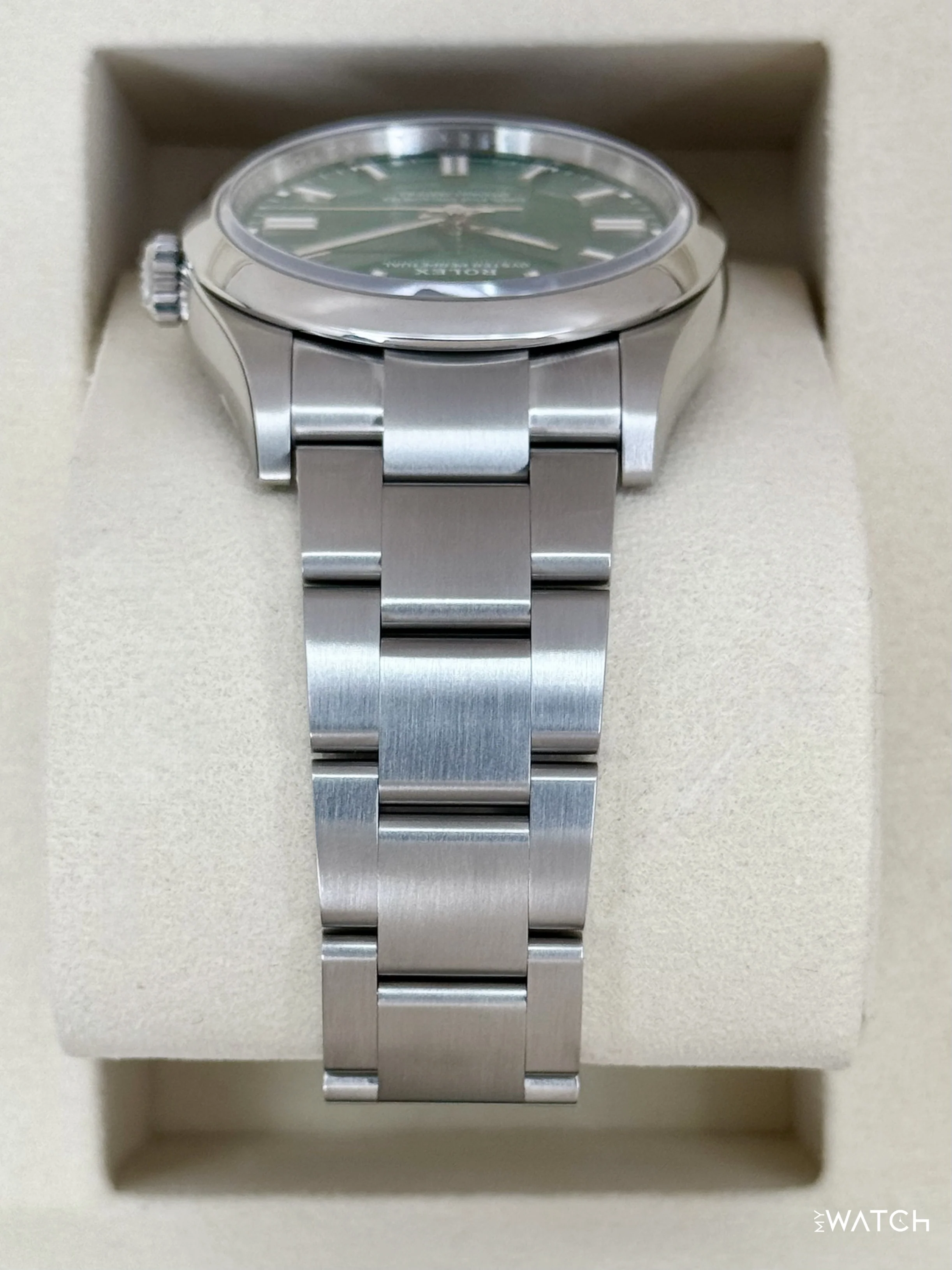 NEW 2026 Rolex Oyster Perpetual 36mm 126000 Green Dial - Image 4