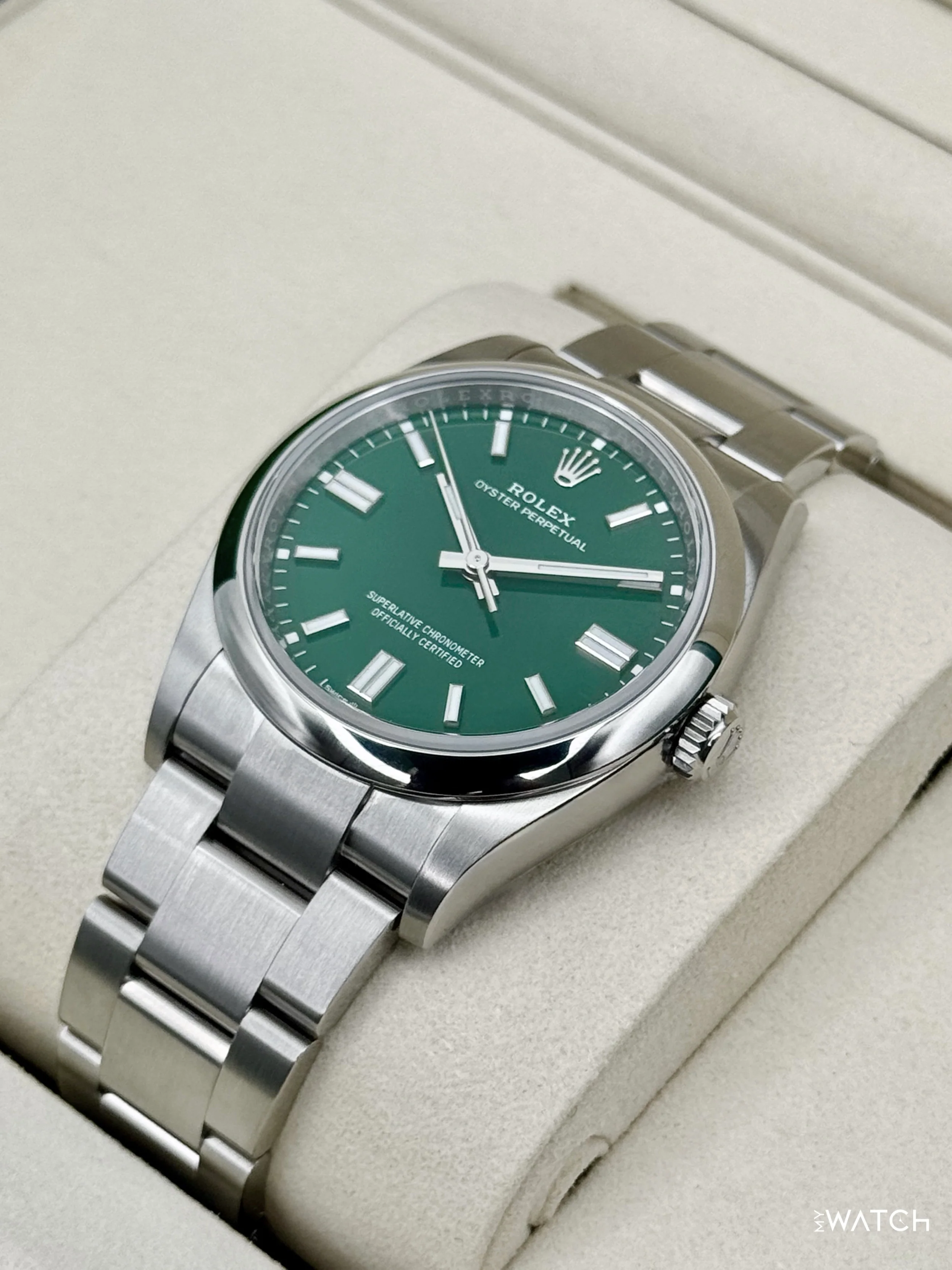 NEW 2026 Rolex Oyster Perpetual 36mm 126000 Green Dial - Image 6