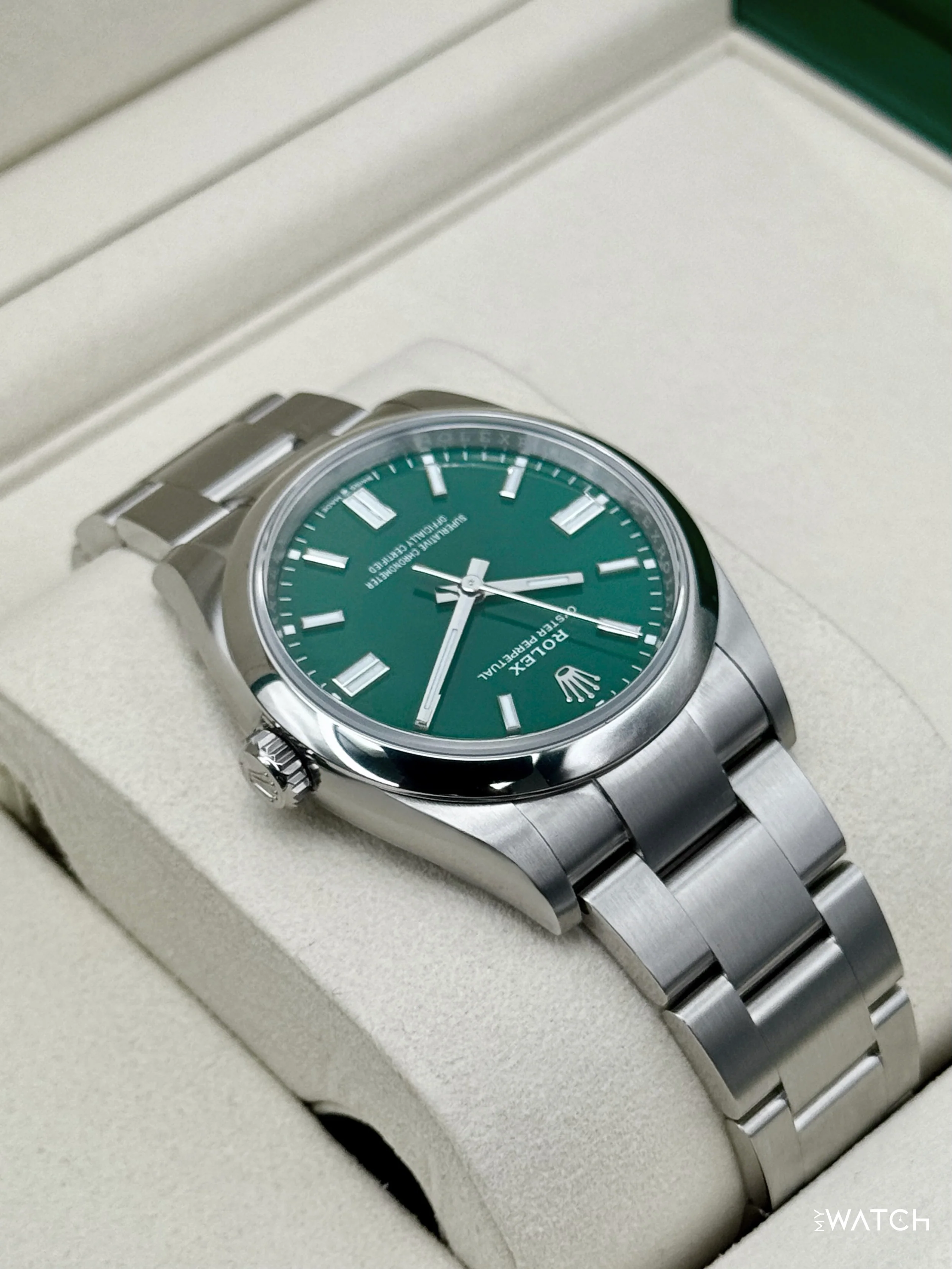 NEW 2026 Rolex Oyster Perpetual 36mm 126000 Green Dial - Image 7