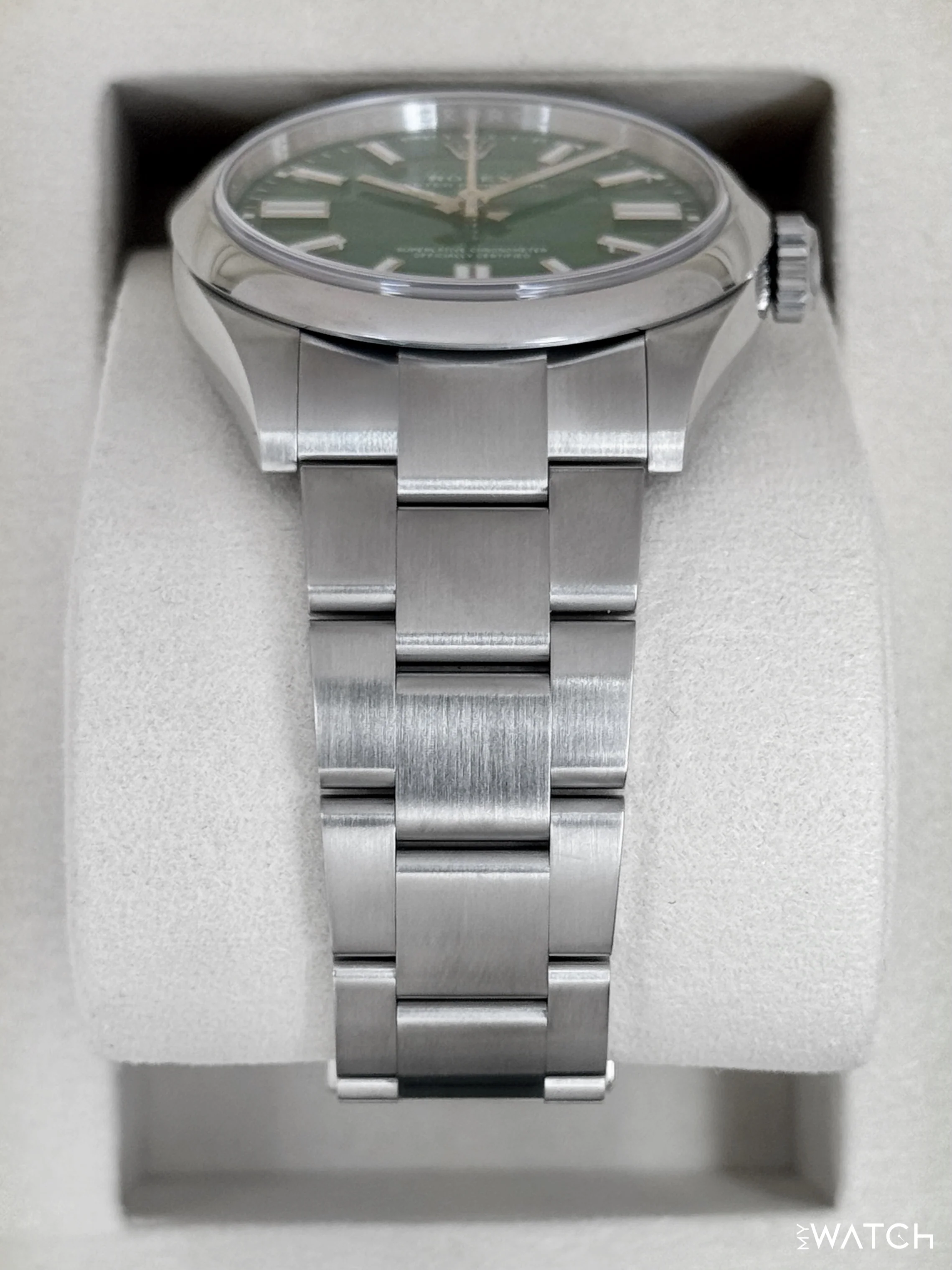 NEW 2026 Rolex Oyster Perpetual 41mm 134300 Green Dial - Image 3