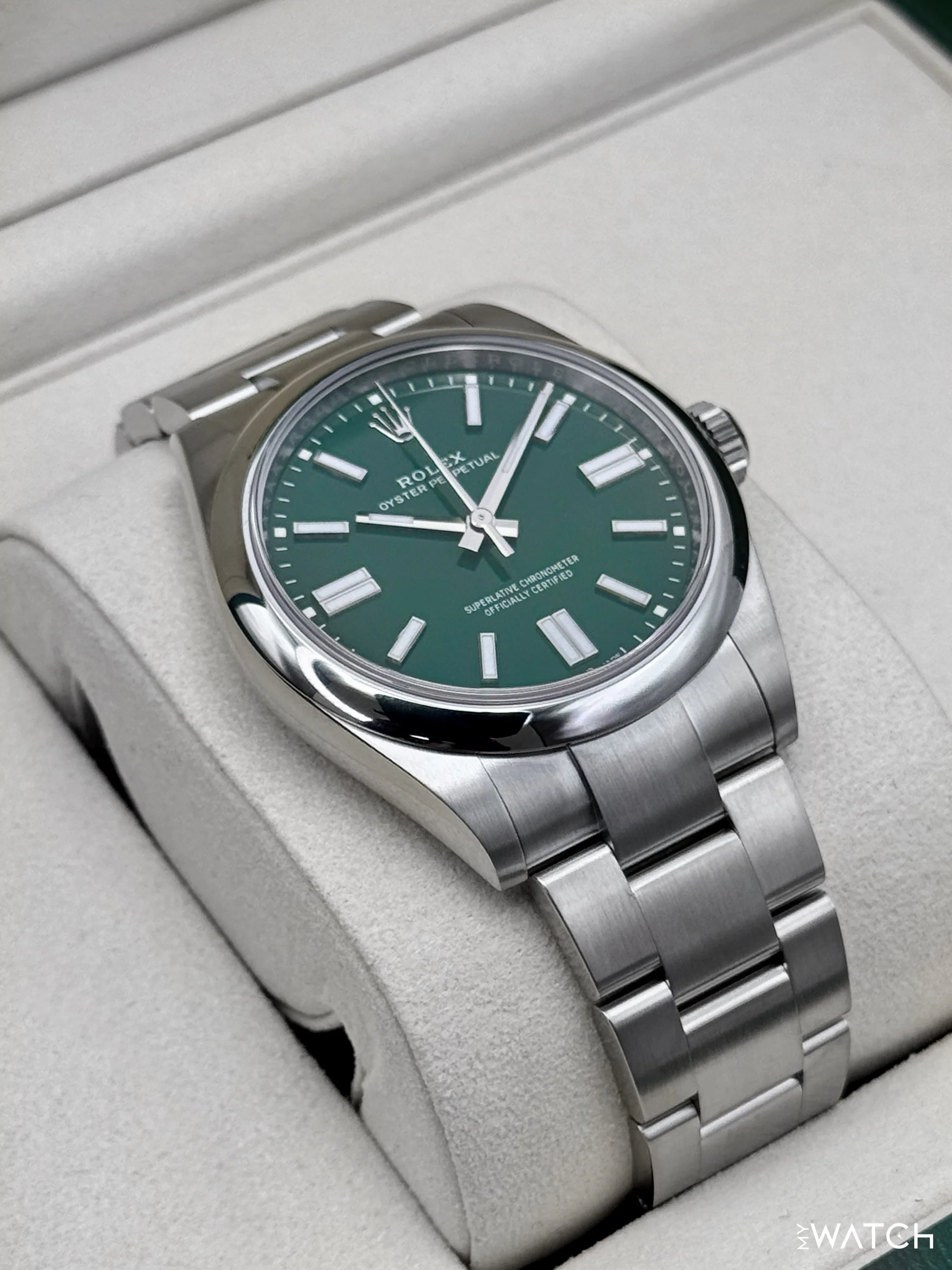 NEW 2026 Rolex Oyster Perpetual 41mm 134300 Green Dial - Image 6