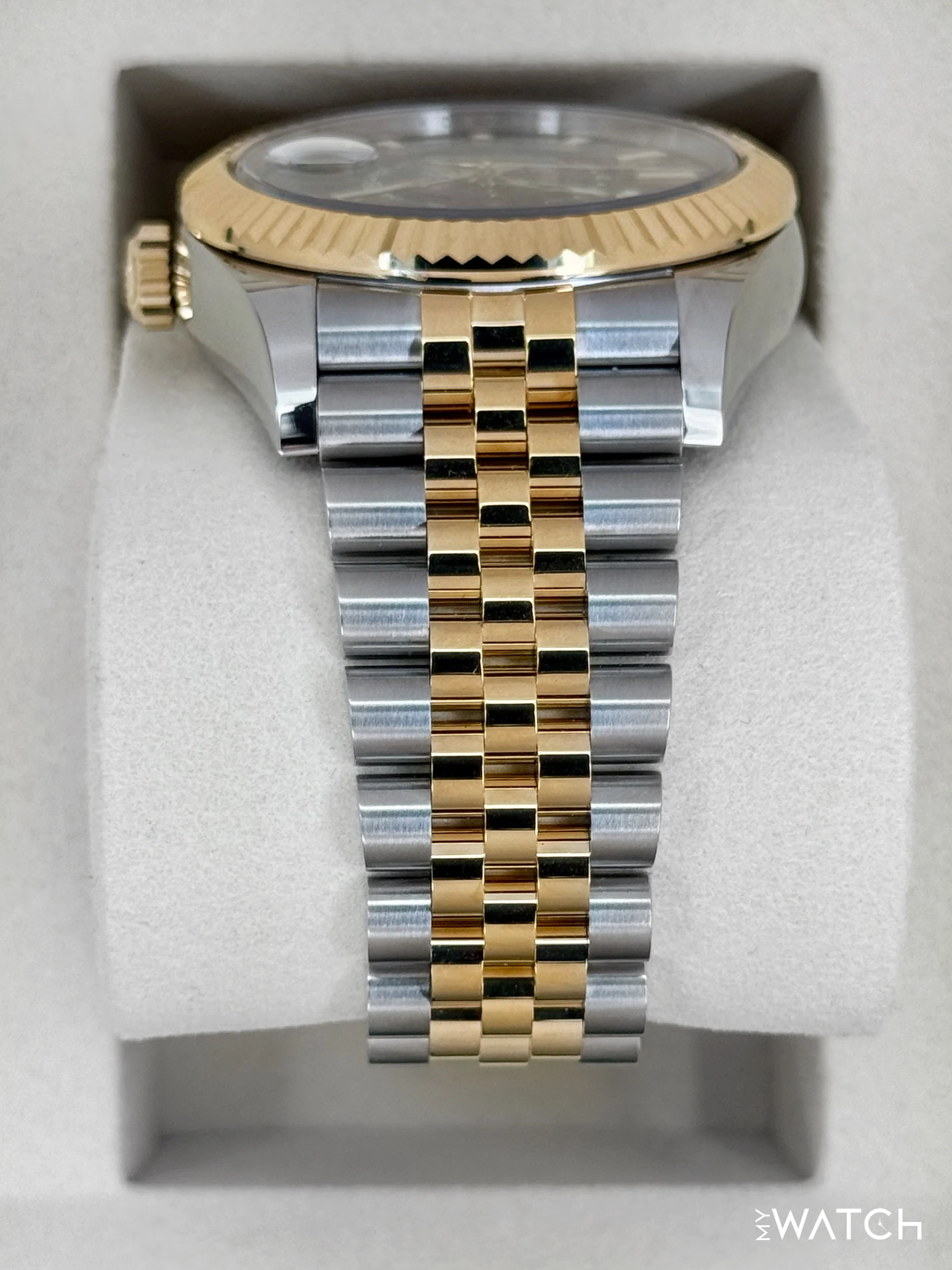 NEW 2026 Rolex Sky-Dweller 42mm 336933 Two-Tone Jubilee Black Dial - Image 4