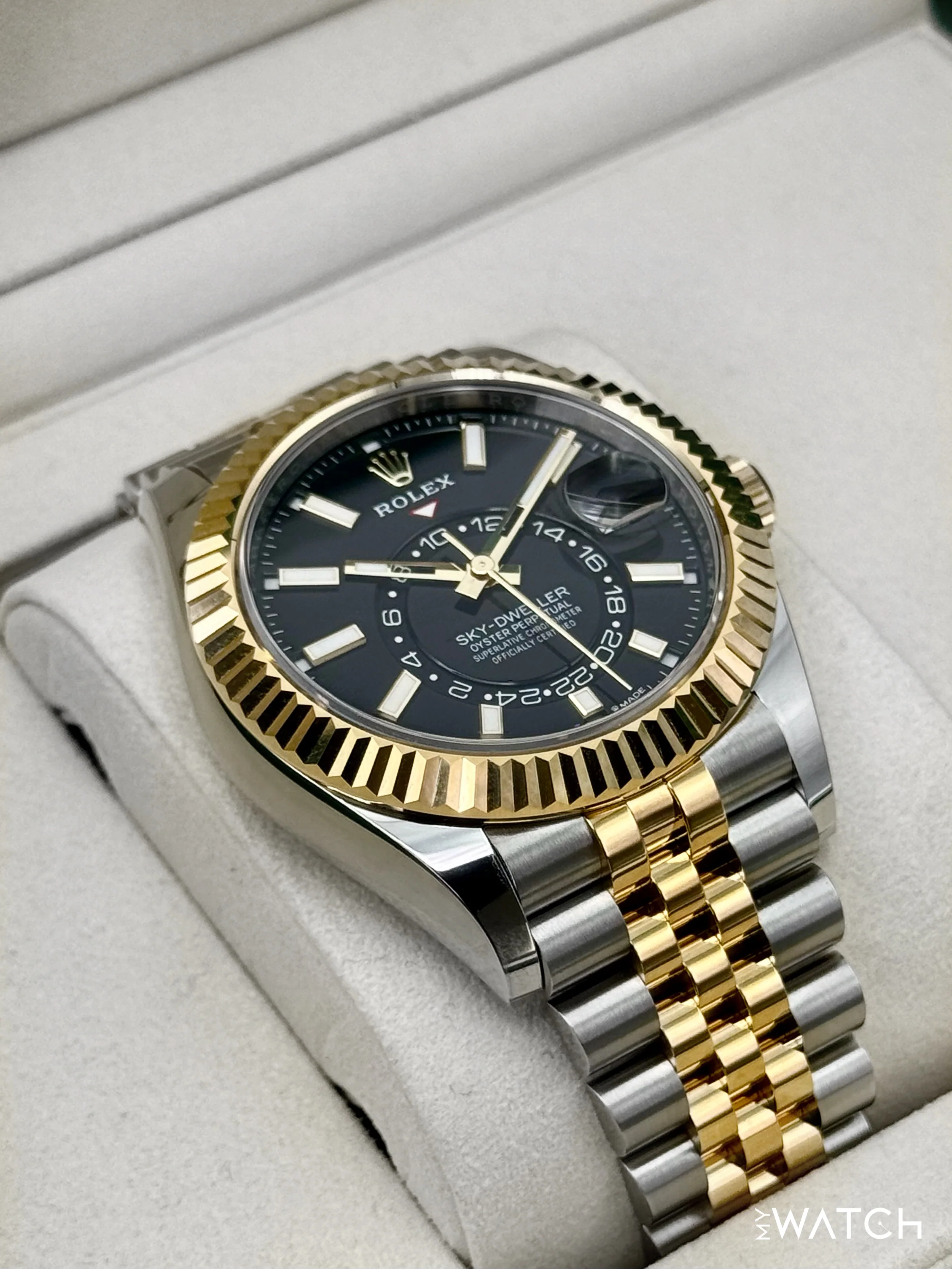 NEW 2026 Rolex Sky-Dweller 42mm 336933 Two-Tone Jubilee Black Dial - Image 6