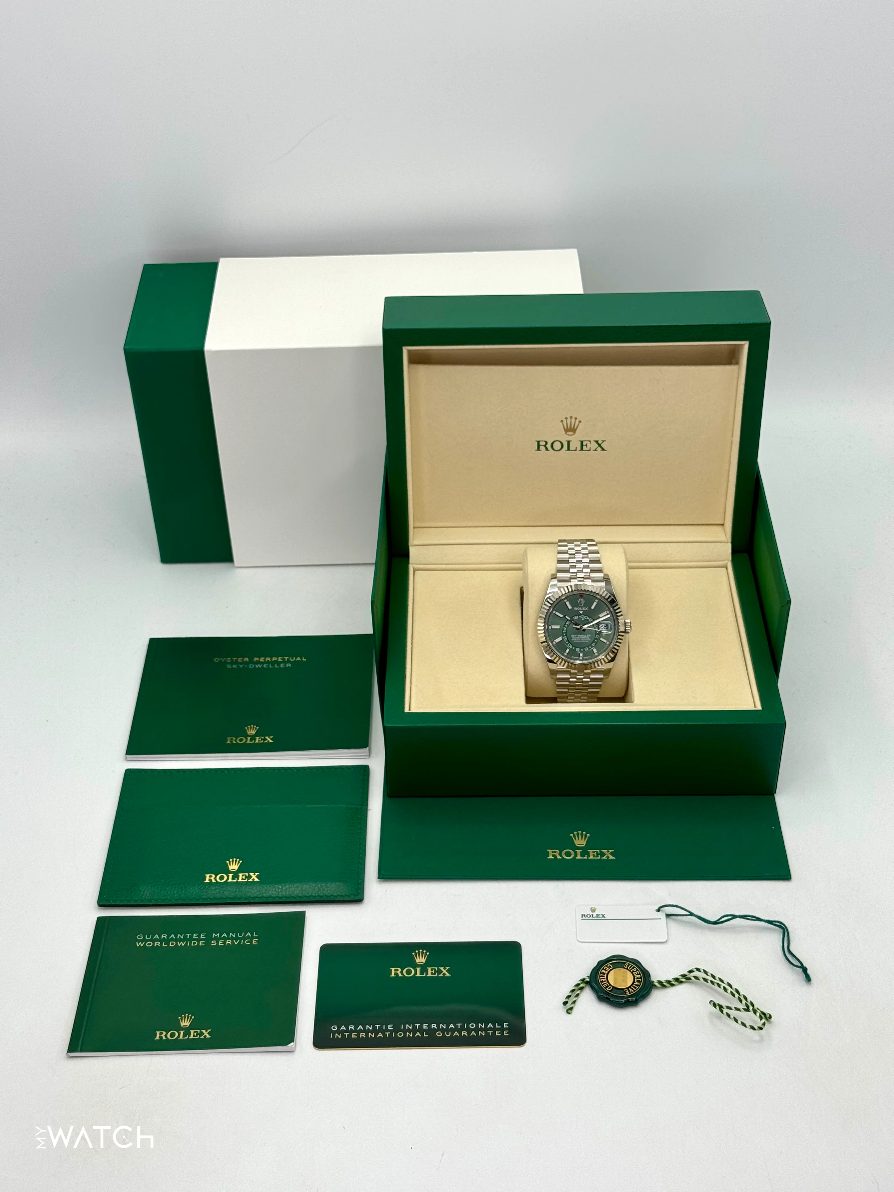 NEW 2026 Rolex Sky-Dweller 42mm 336934 Jubilee Green Dial - Image 10