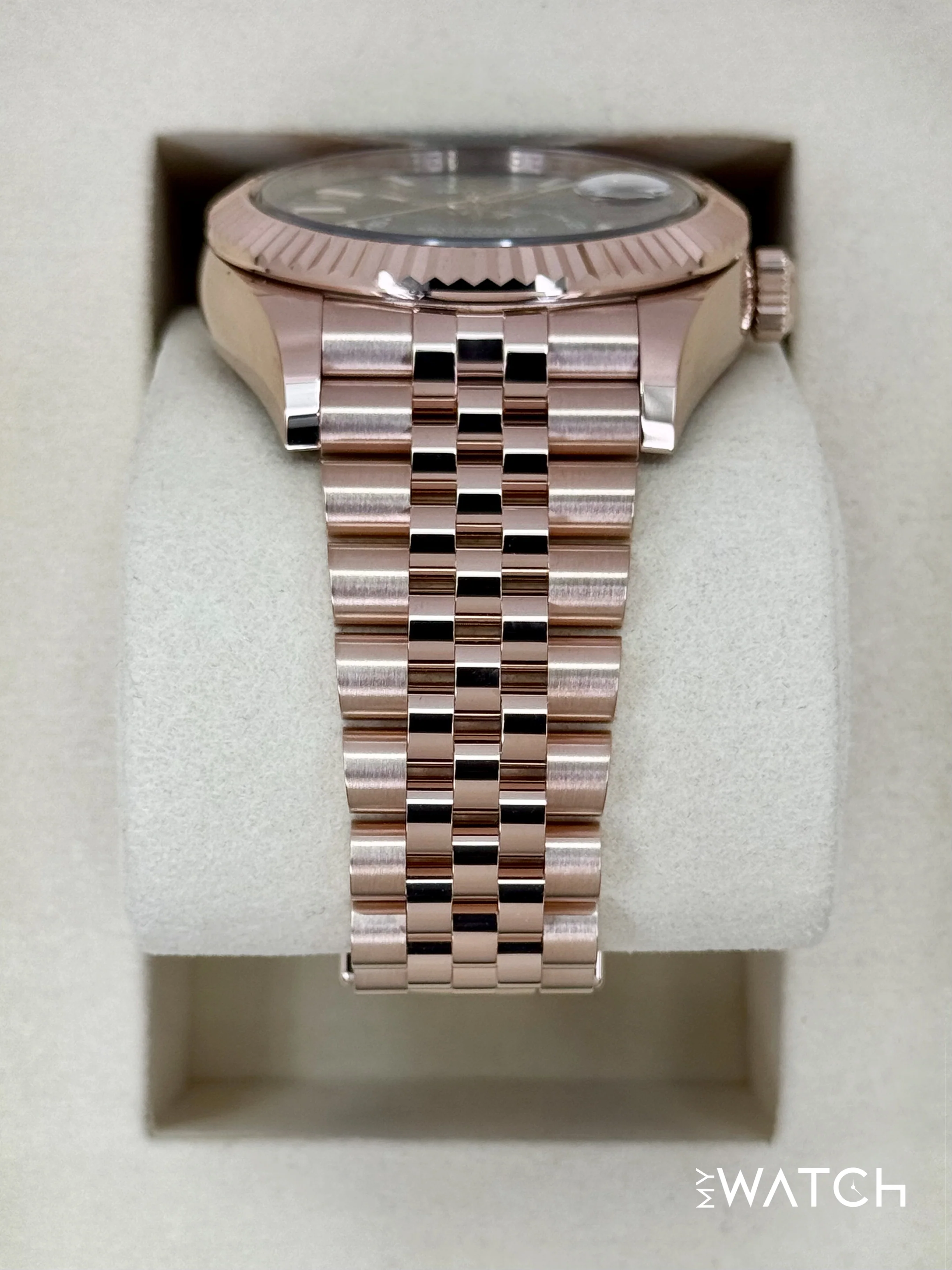 NEW 2026 Rolex Sky-Dweller 42mm 336935 Rose Gold Jubilee Blue Dial - Image 3