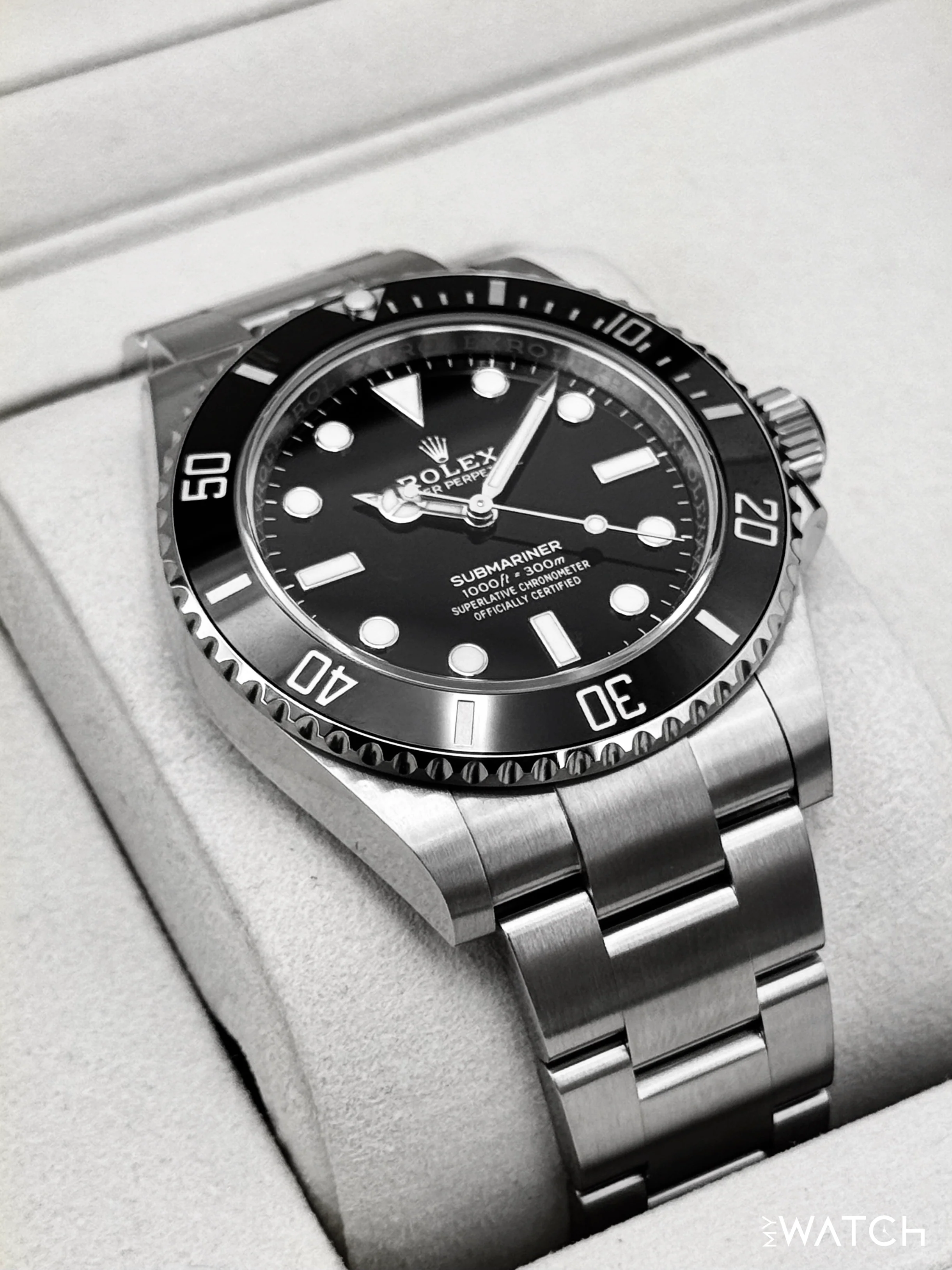 NEW 2026 Rolex Submariner 41mm 124060 Stainless Steel Black Dial - Image 6