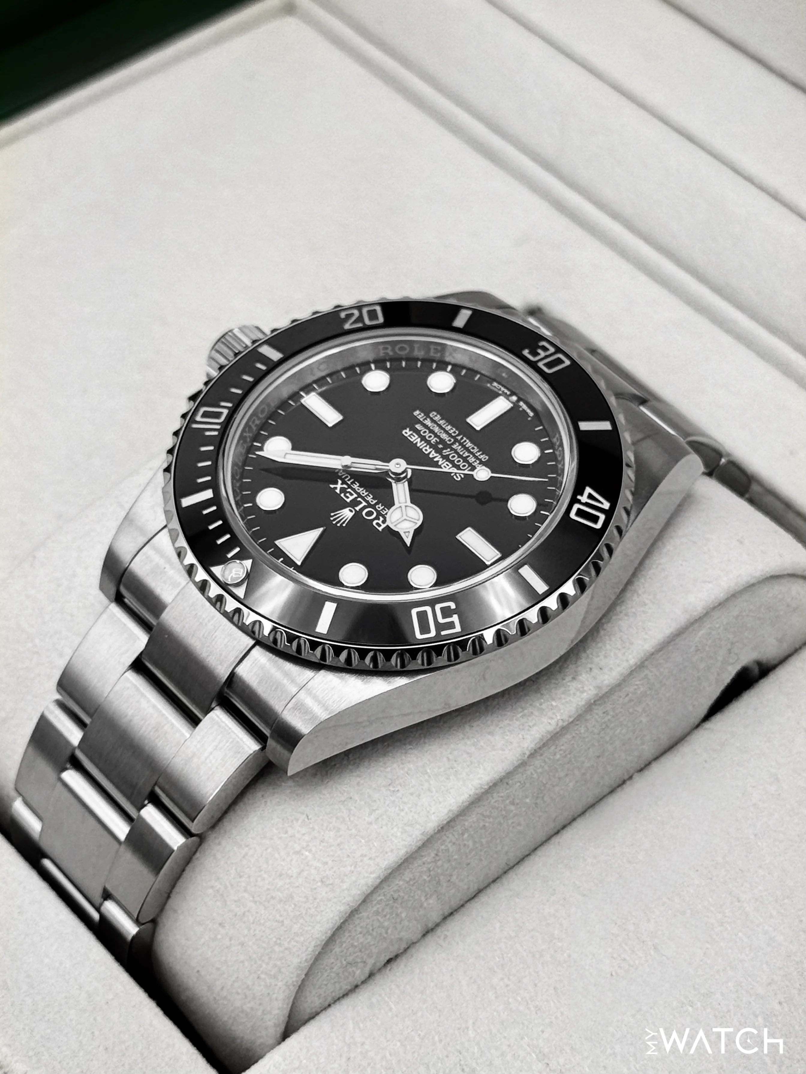NEW 2026 Rolex Submariner 41mm 124060 Stainless Steel Black Dial - Image 7
