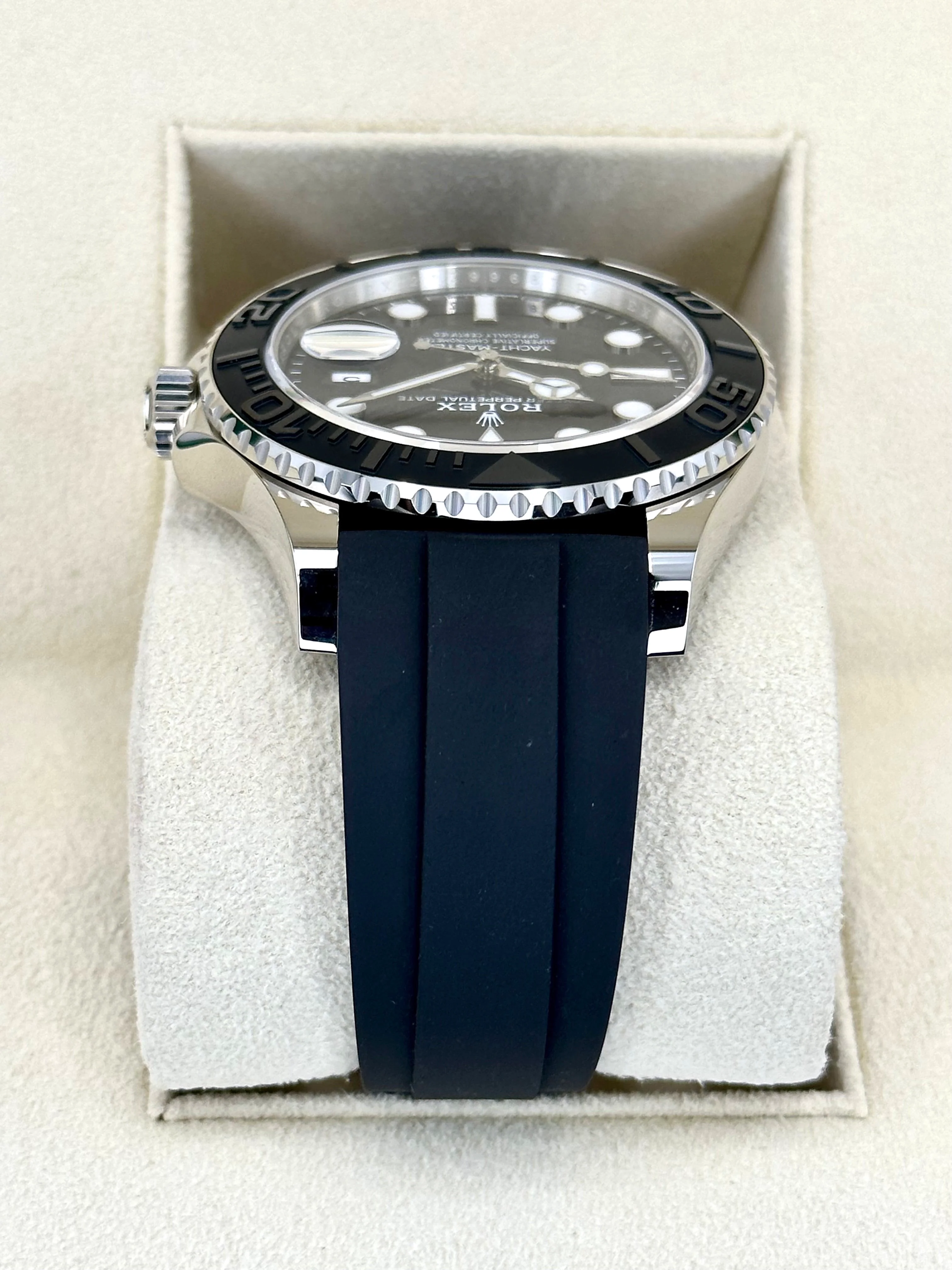 NEW 2026 Rolex Yacht-Master 42mm 226659 White Gold Oysterflex Black Dial - Image 4