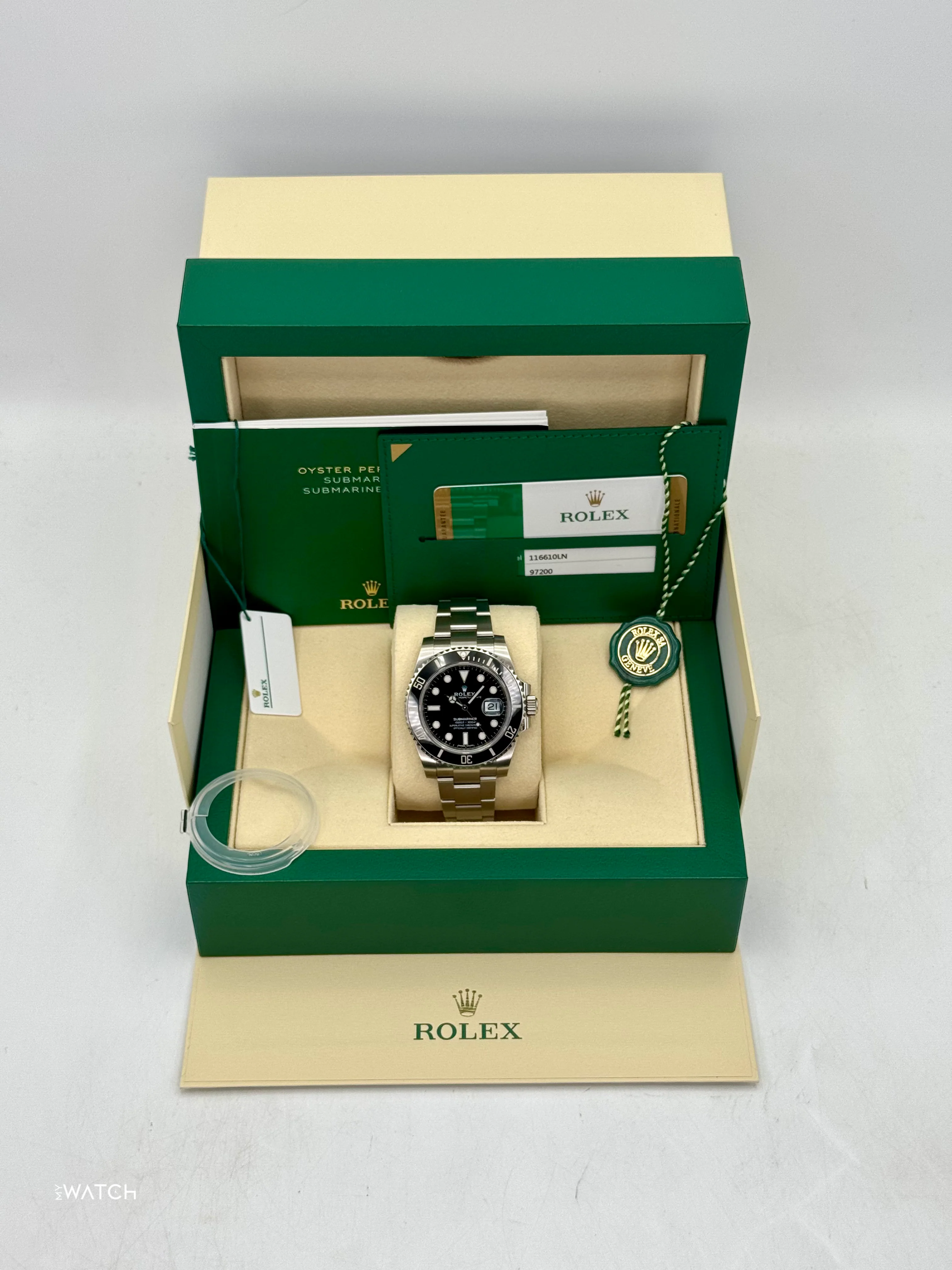 NEW OLD STOCK 2020 Rolex Submariner 40mm 116610LN Stainless Steel Black Dial - Image 9