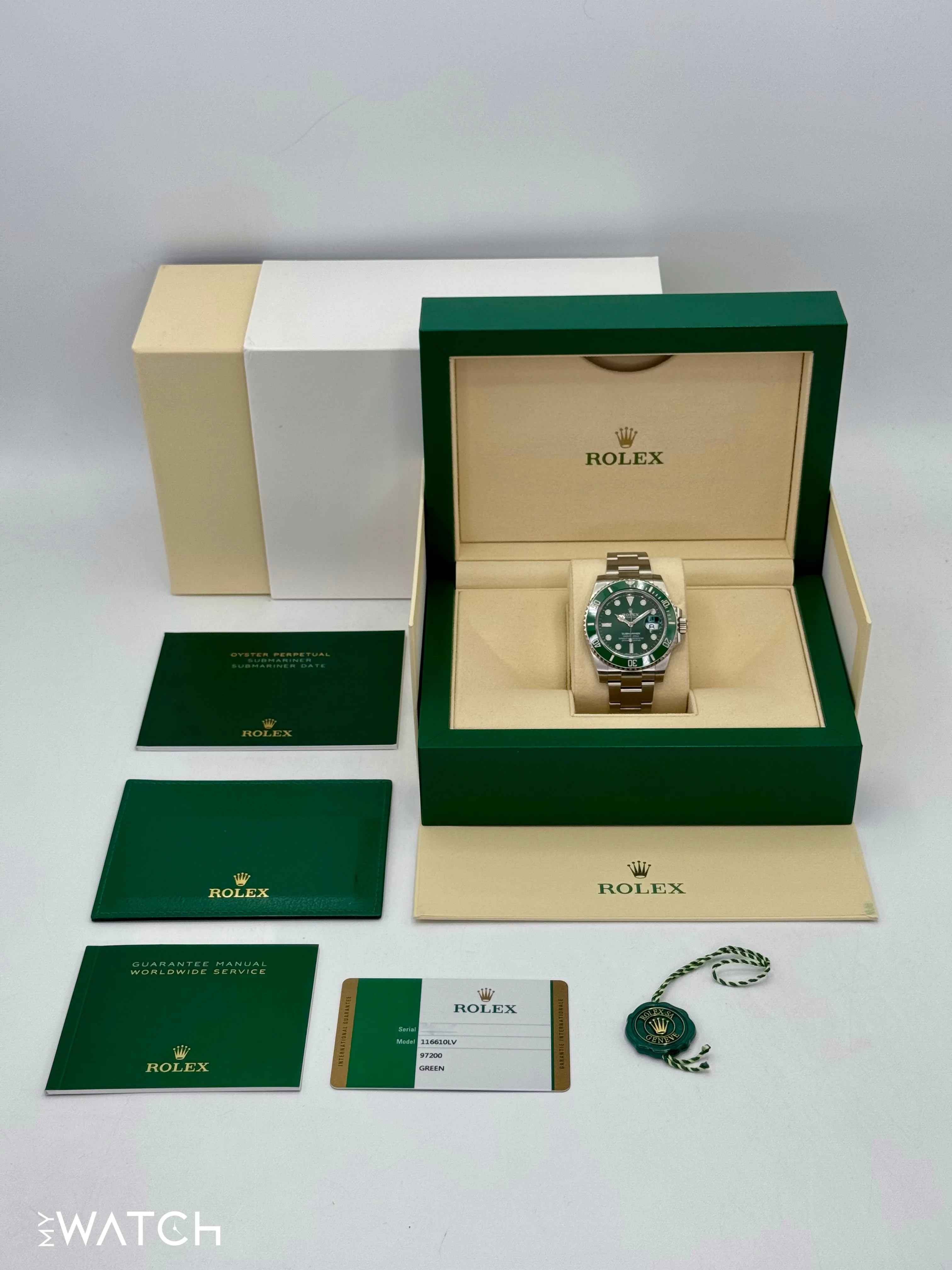 NEW OLD STOCK 2020 Rolex Submariner “Hulk” 40mm 116610LV Green Dial - Image 10