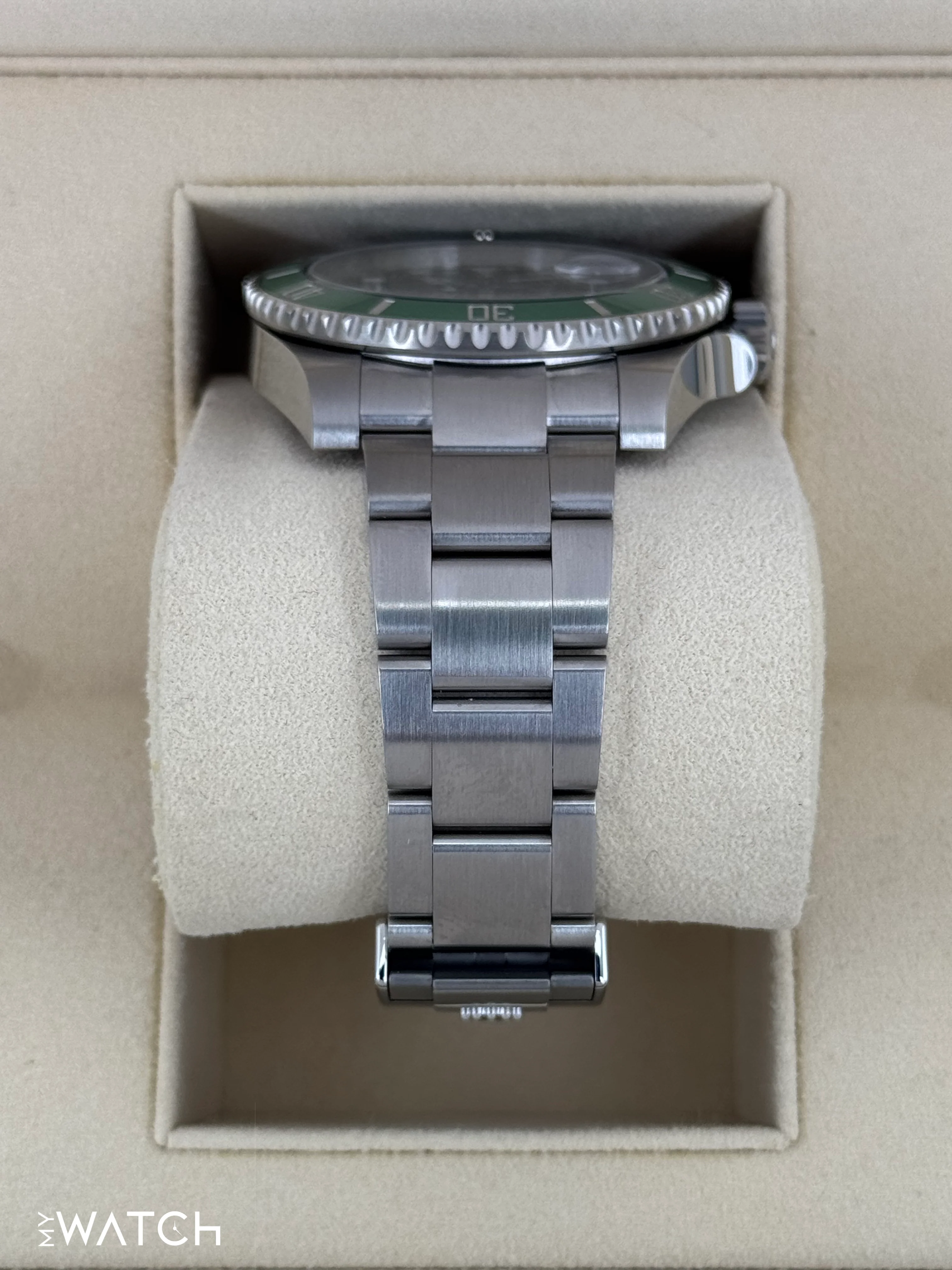 NEW OLD STOCK 2020 Rolex Submariner “Hulk” 40mm 116610LV Green Dial - Image 3
