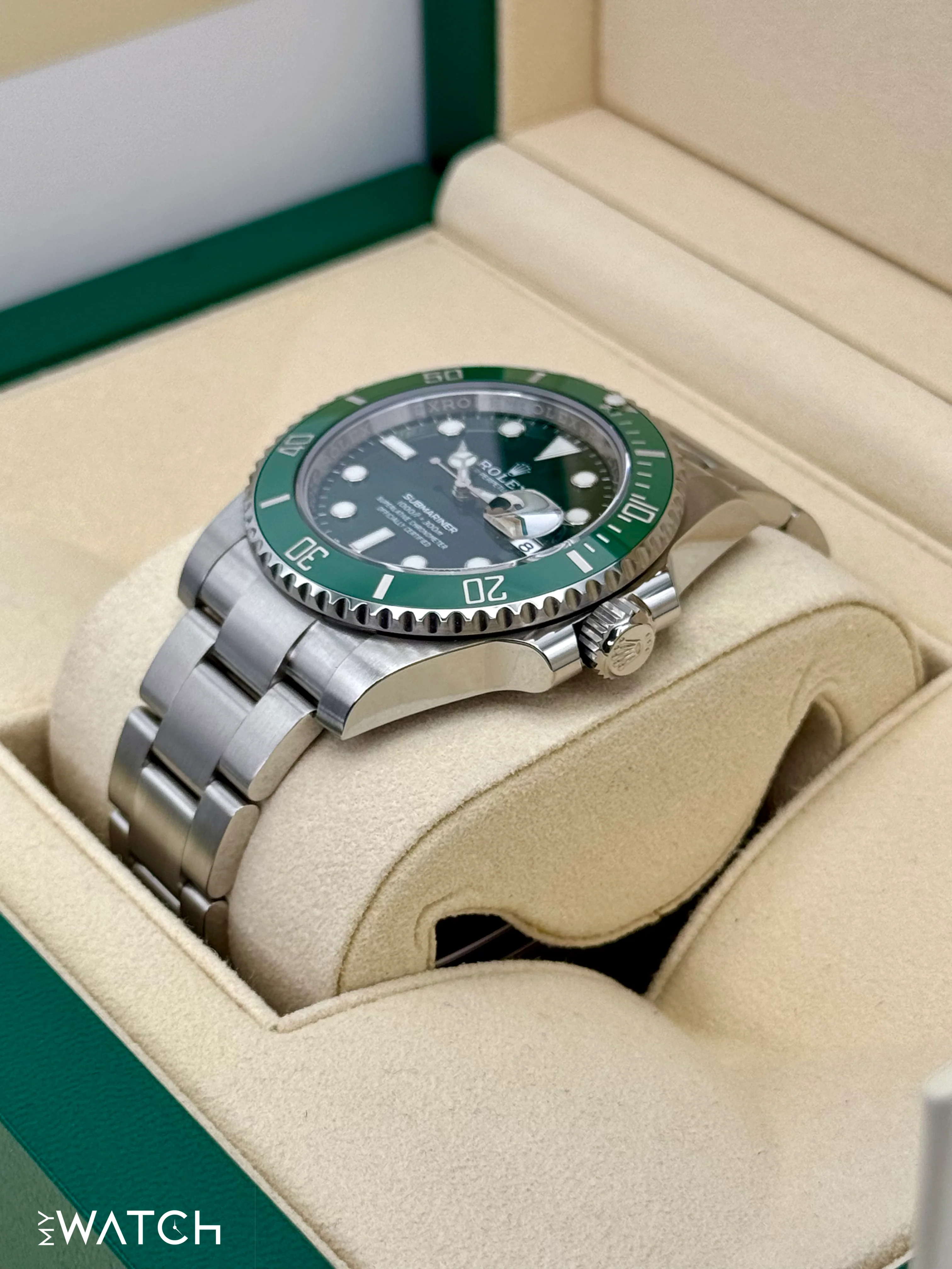 NEW OLD STOCK 2020 Rolex Submariner “Hulk” 40mm 116610LV Green Dial - Image 5