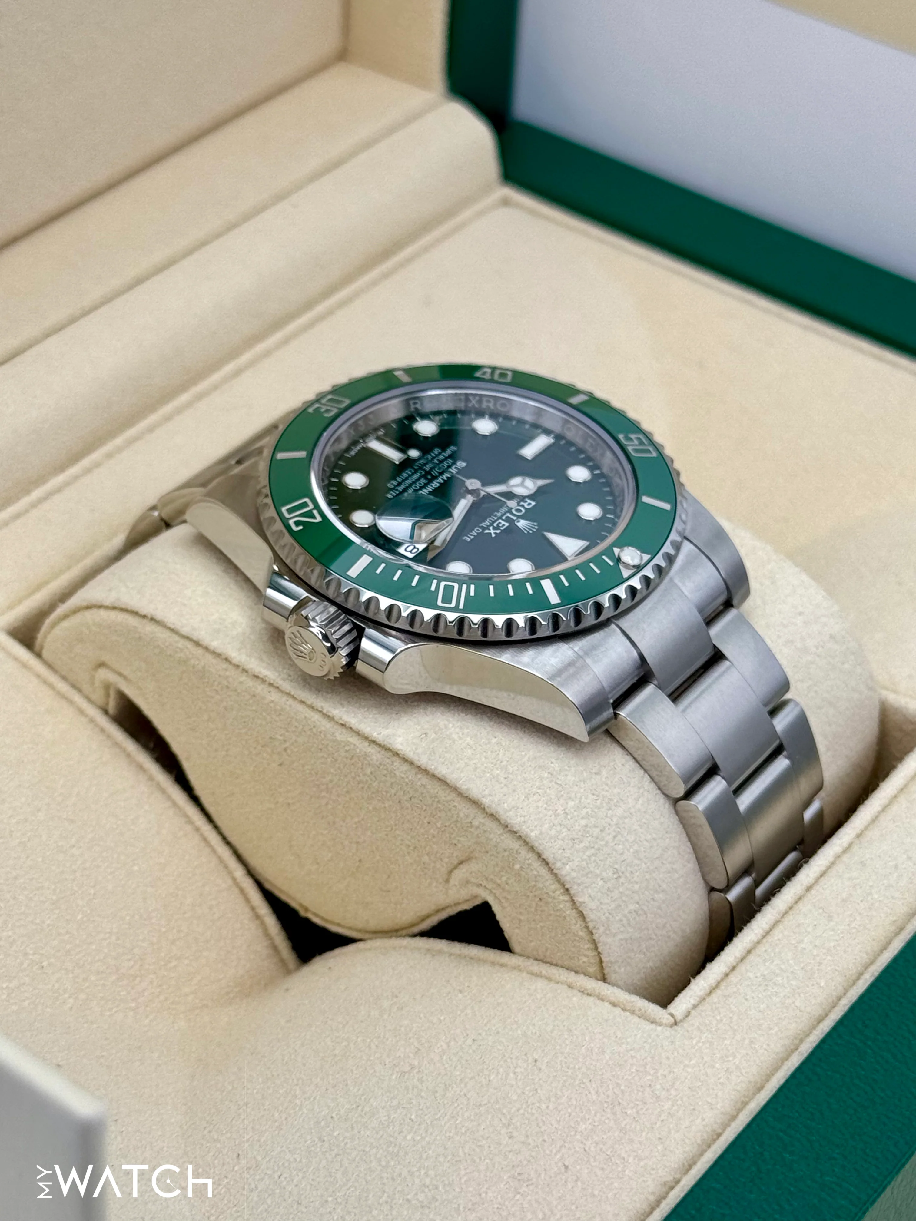 NEW OLD STOCK 2020 Rolex Submariner “Hulk” 40mm 116610LV Green Dial - Image 8