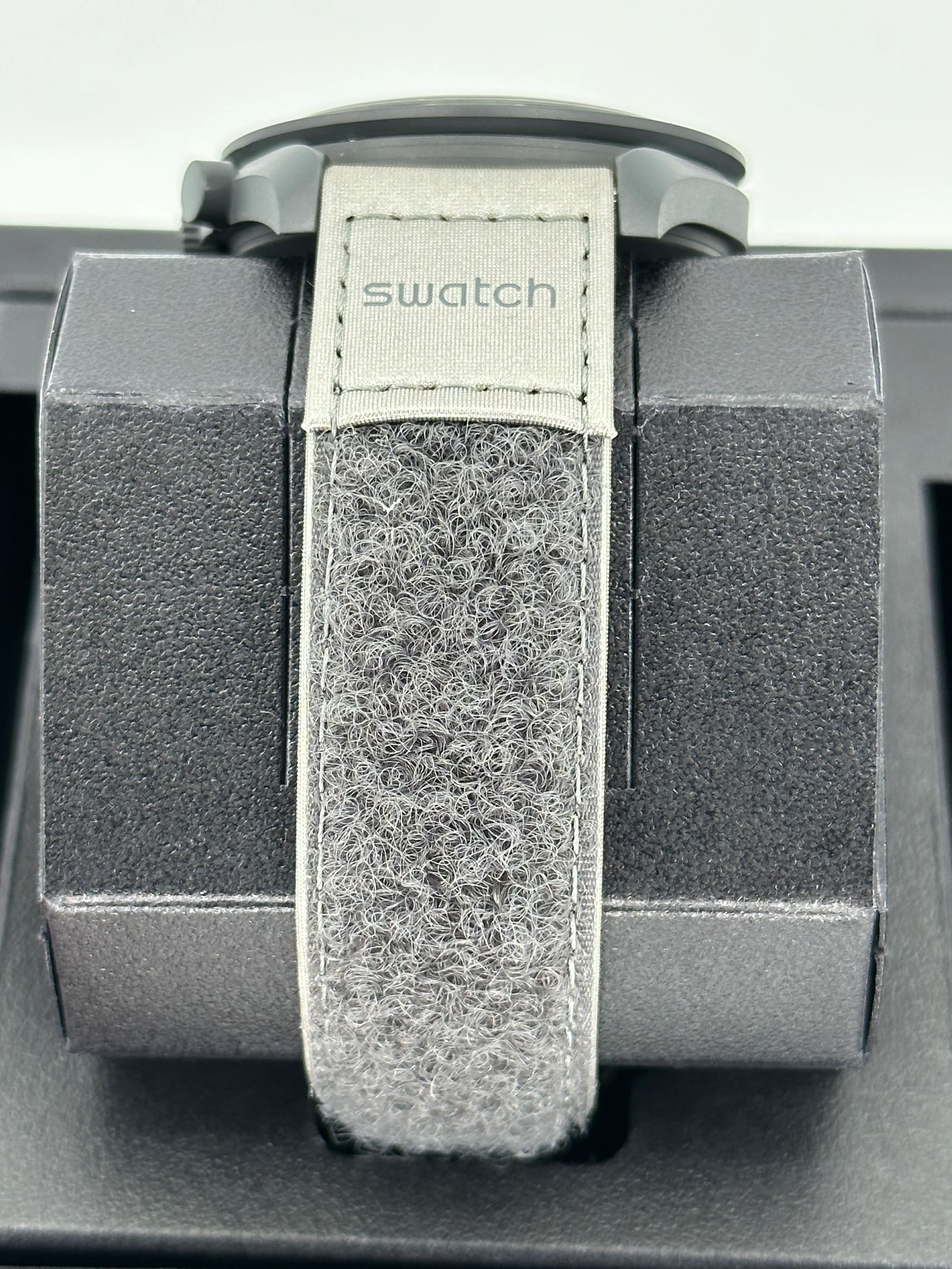 NEW Omega S033A100 Bioceramic Moon Swatch  - Mission to Mercury - Image 3