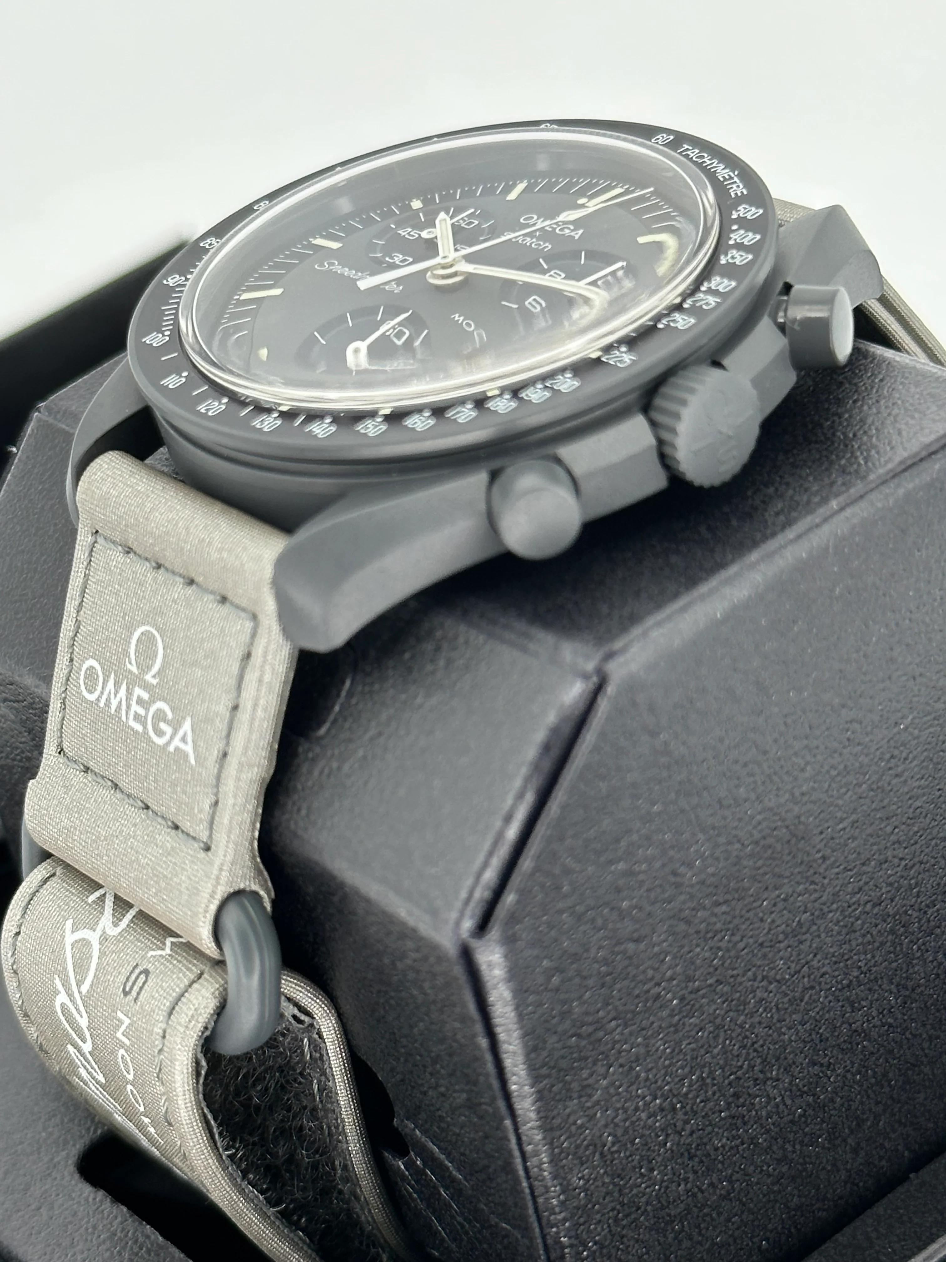 NEW Omega S033A100 Bioceramic Moon Swatch  - Mission to Mercury - Image 4