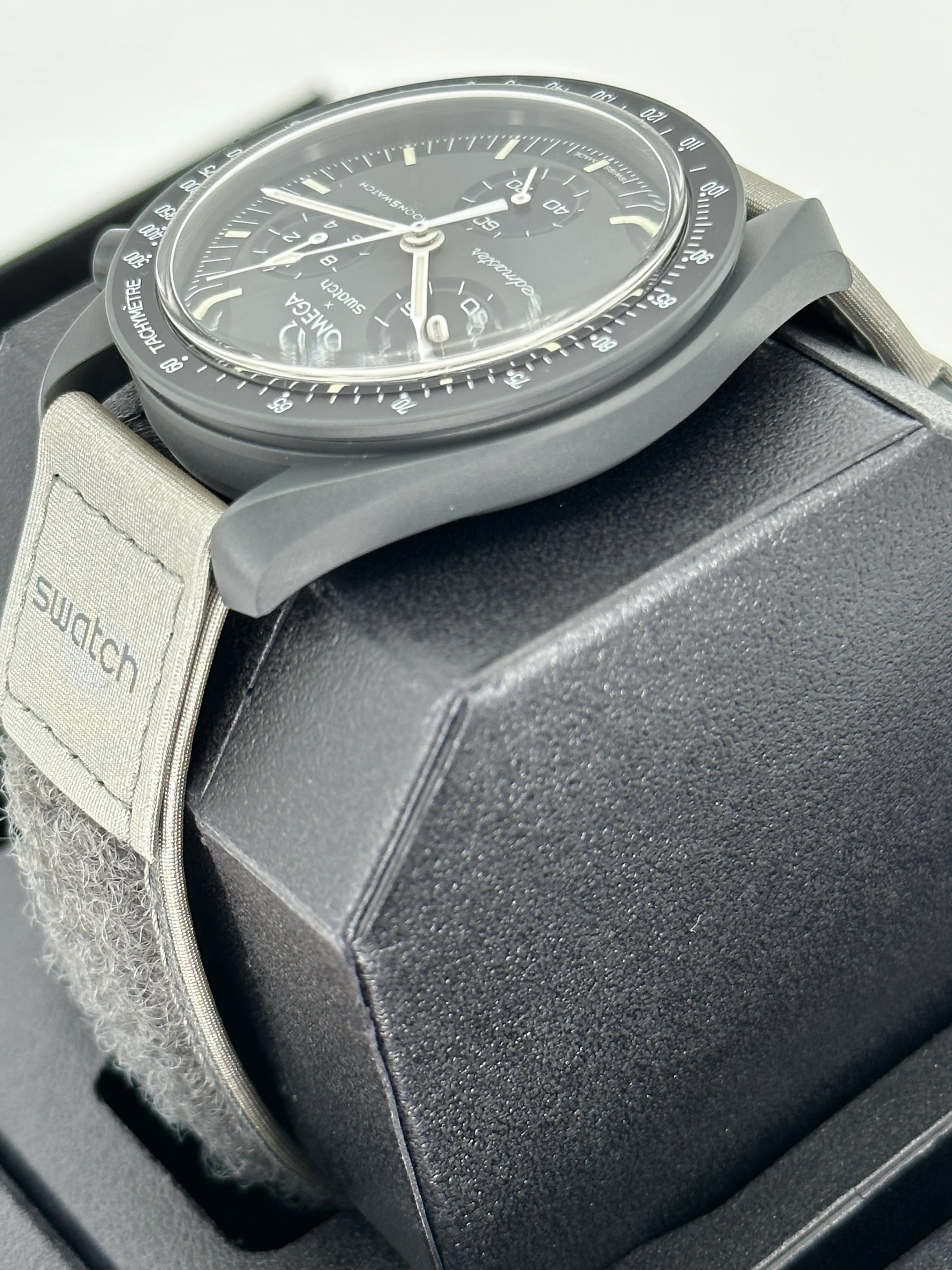 NEW Omega S033A100 Bioceramic Moon Swatch  - Mission to Mercury - Image 6