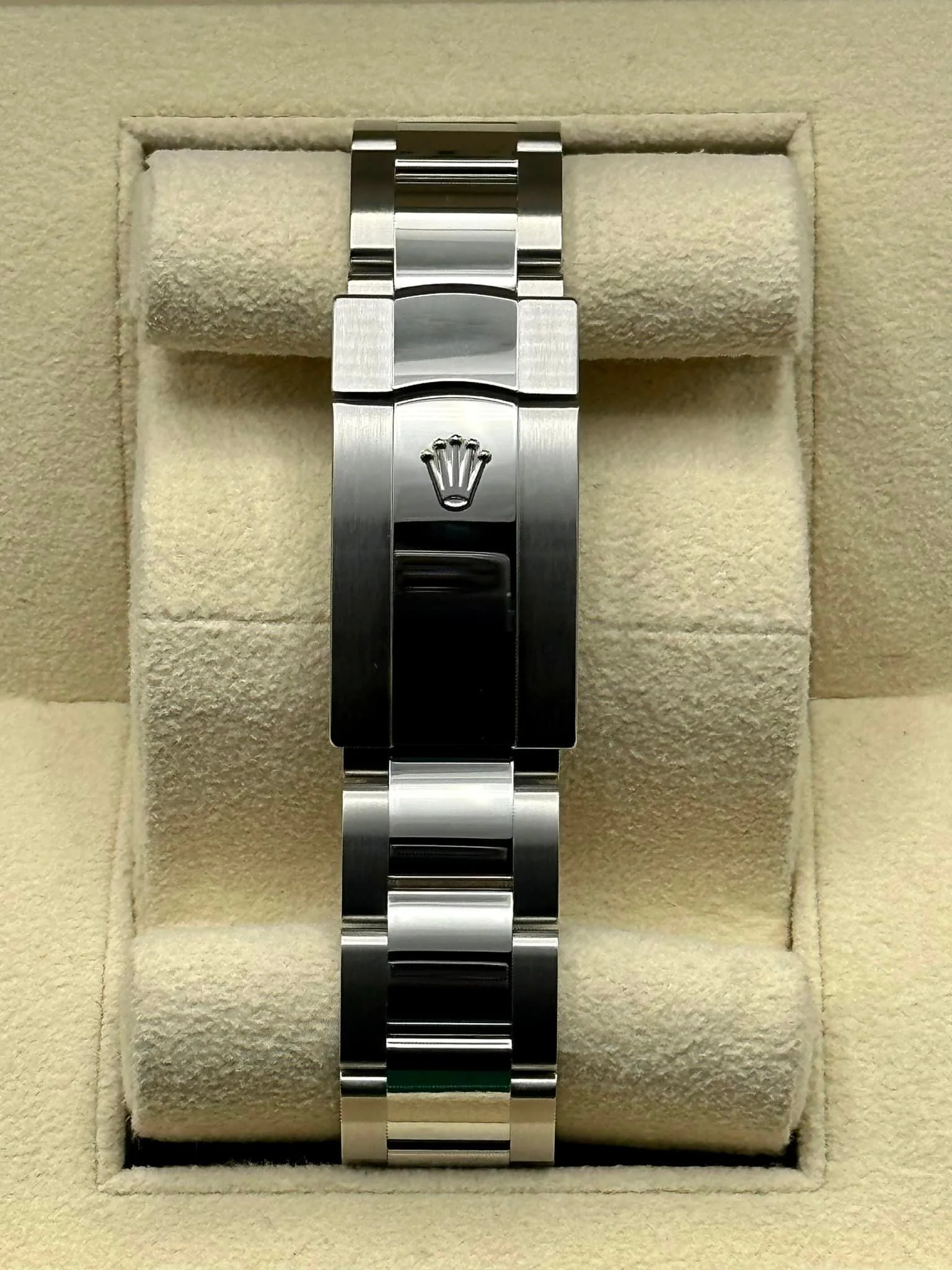 NEW Rolex 2023 Datejust 41mm 126300 Oyster Blue Roman Numeral Dial - Image 2