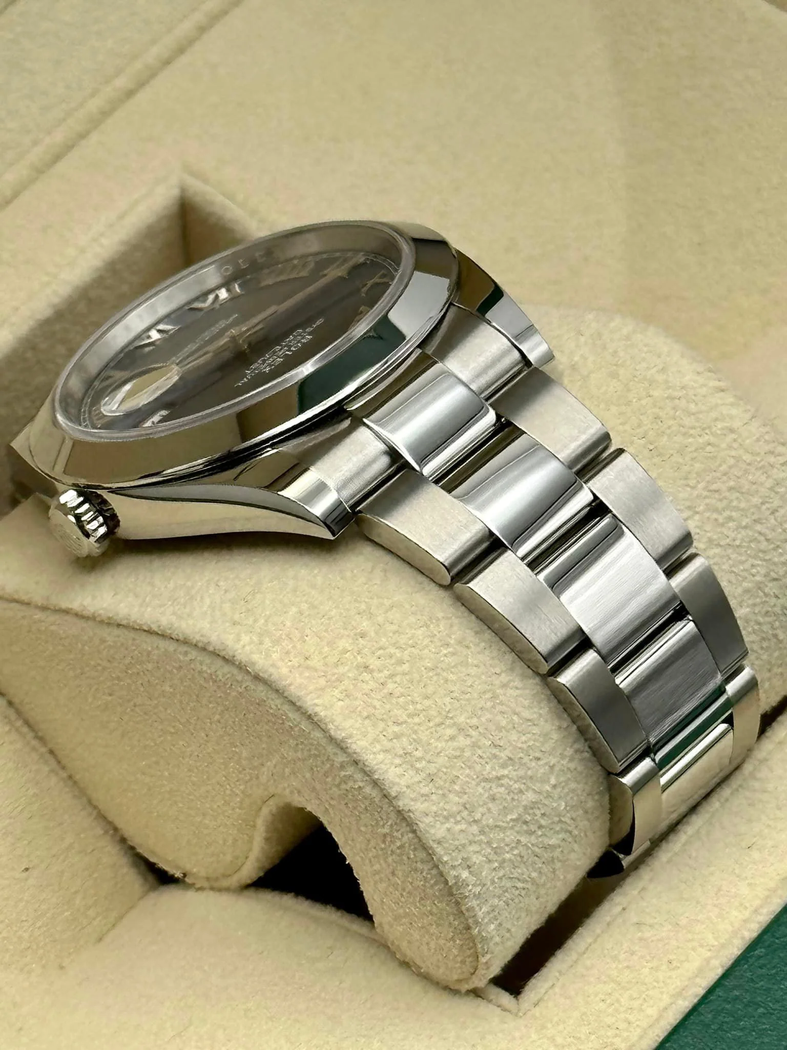 NEW Rolex 2023 Datejust 41mm 126300 Oyster Blue Roman Numeral Dial - Image 8