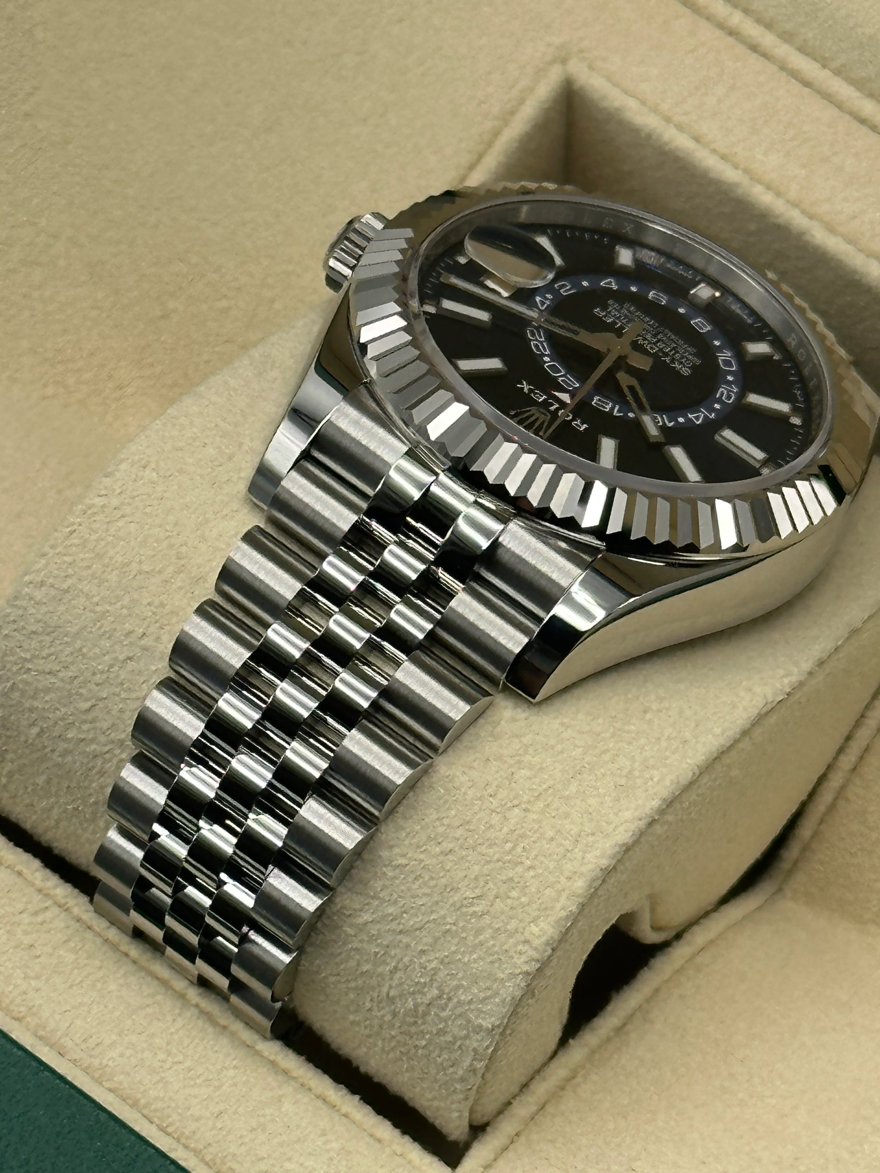 NEW Rolex 2023 Sky-Dweller 42mm 326934 Jubilee Blue Dial - Image 7