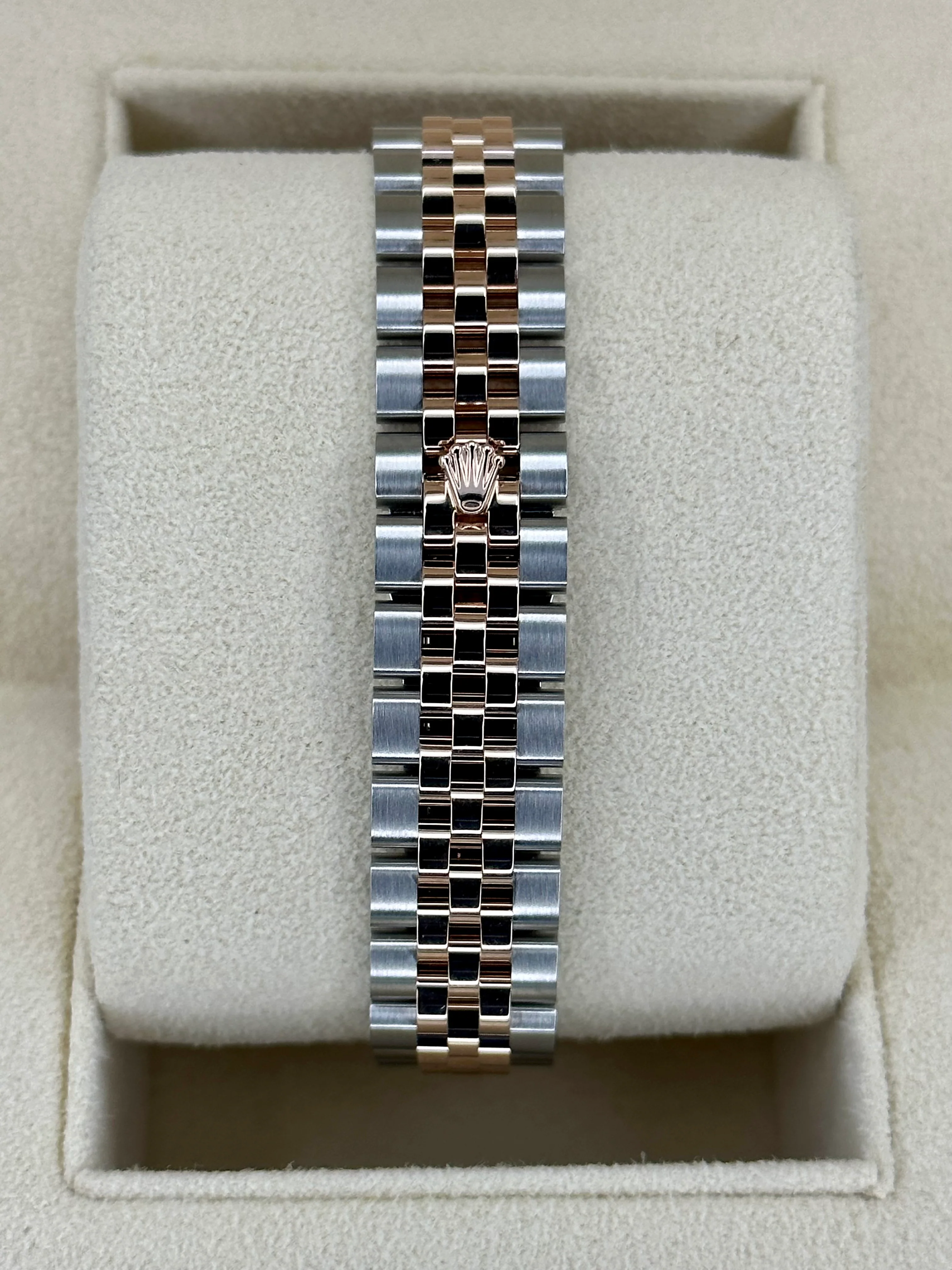 NEW 2023 Rolex Datejust 28mm 279171 TwoTone Jubilee Roman Numeral Dial - Image 2