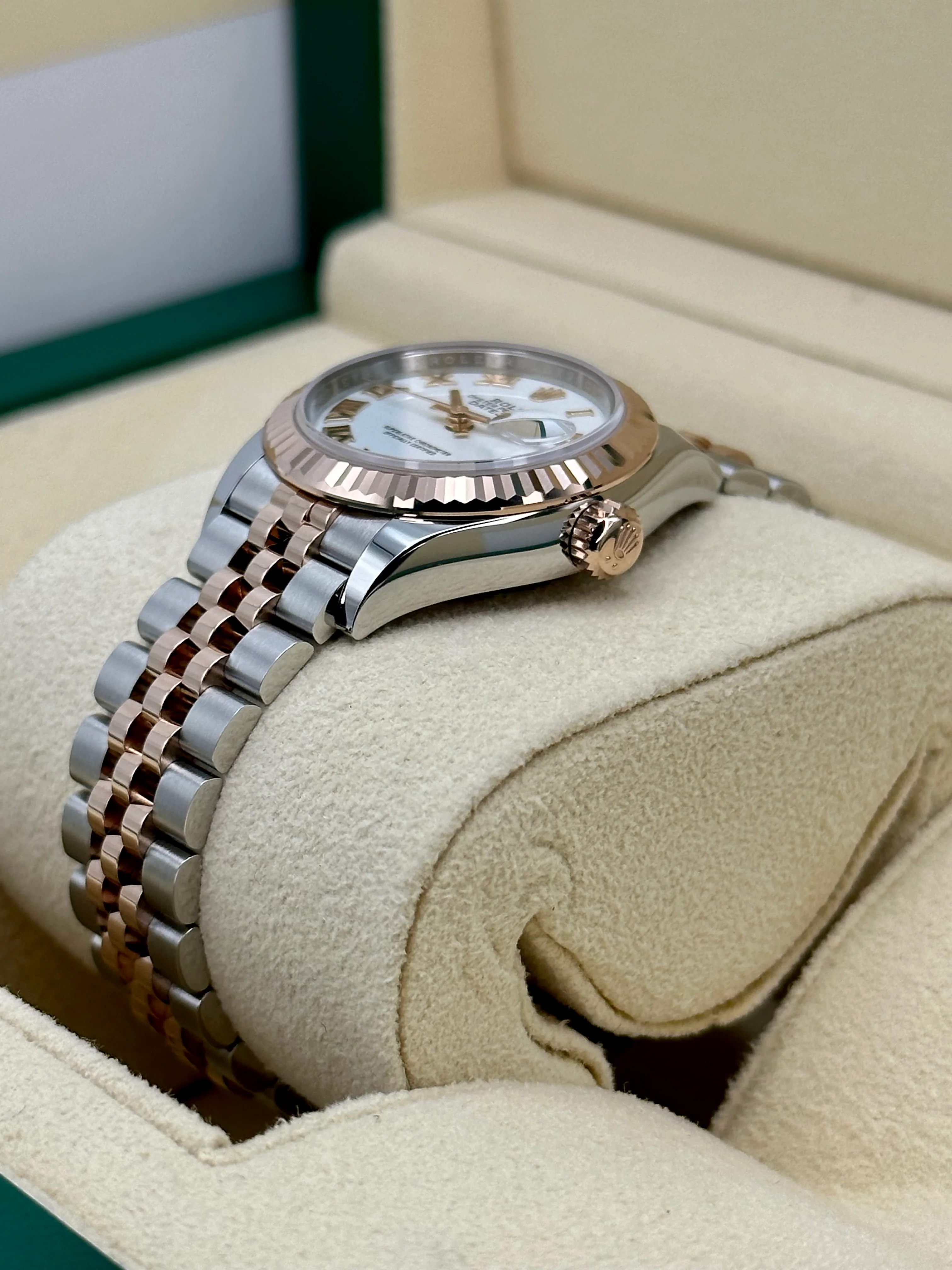 NEW 2023 Rolex Datejust 28mm 279171 TwoTone Jubilee Roman Numeral Dial - Image 5