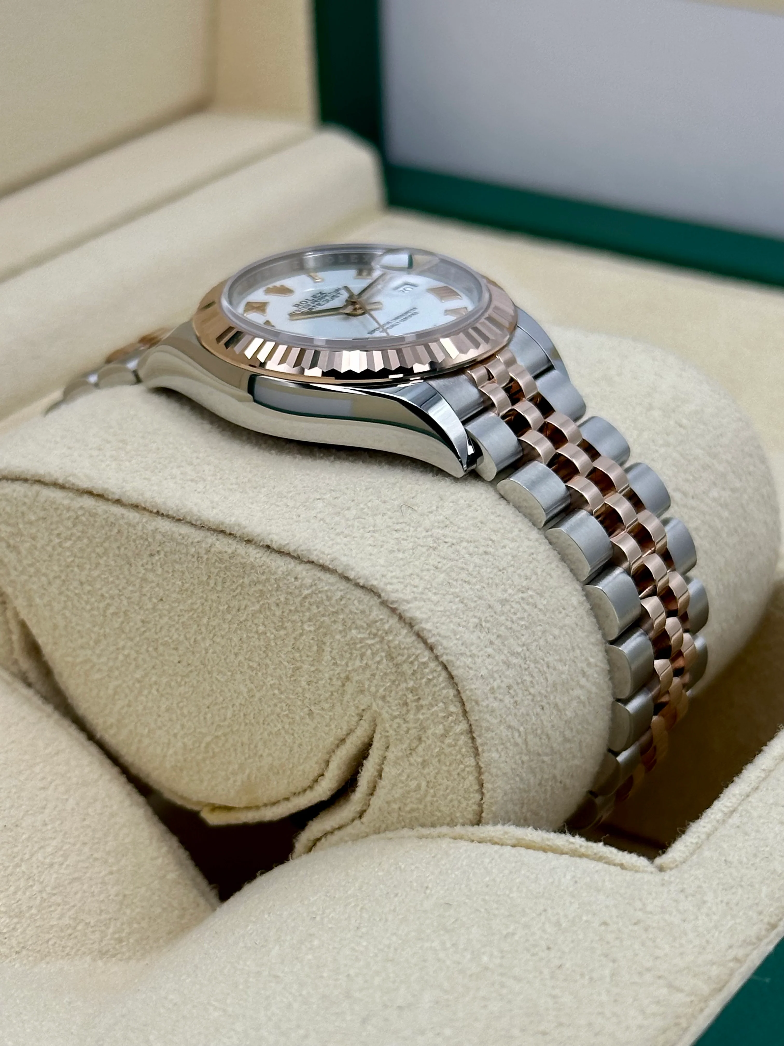 NEW 2023 Rolex Datejust 28mm 279171 TwoTone Jubilee Roman Numeral Dial - Image 6