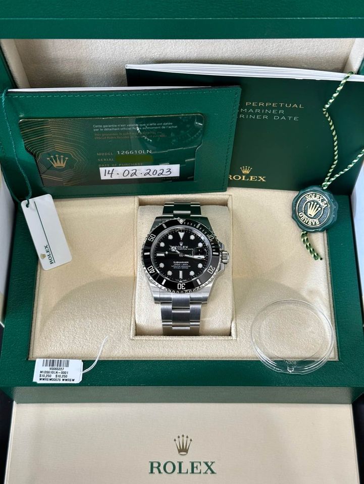 NEW 2023 Rolex Submariner 41mm 126610LN Stainless Steel Black Dial - Image 6