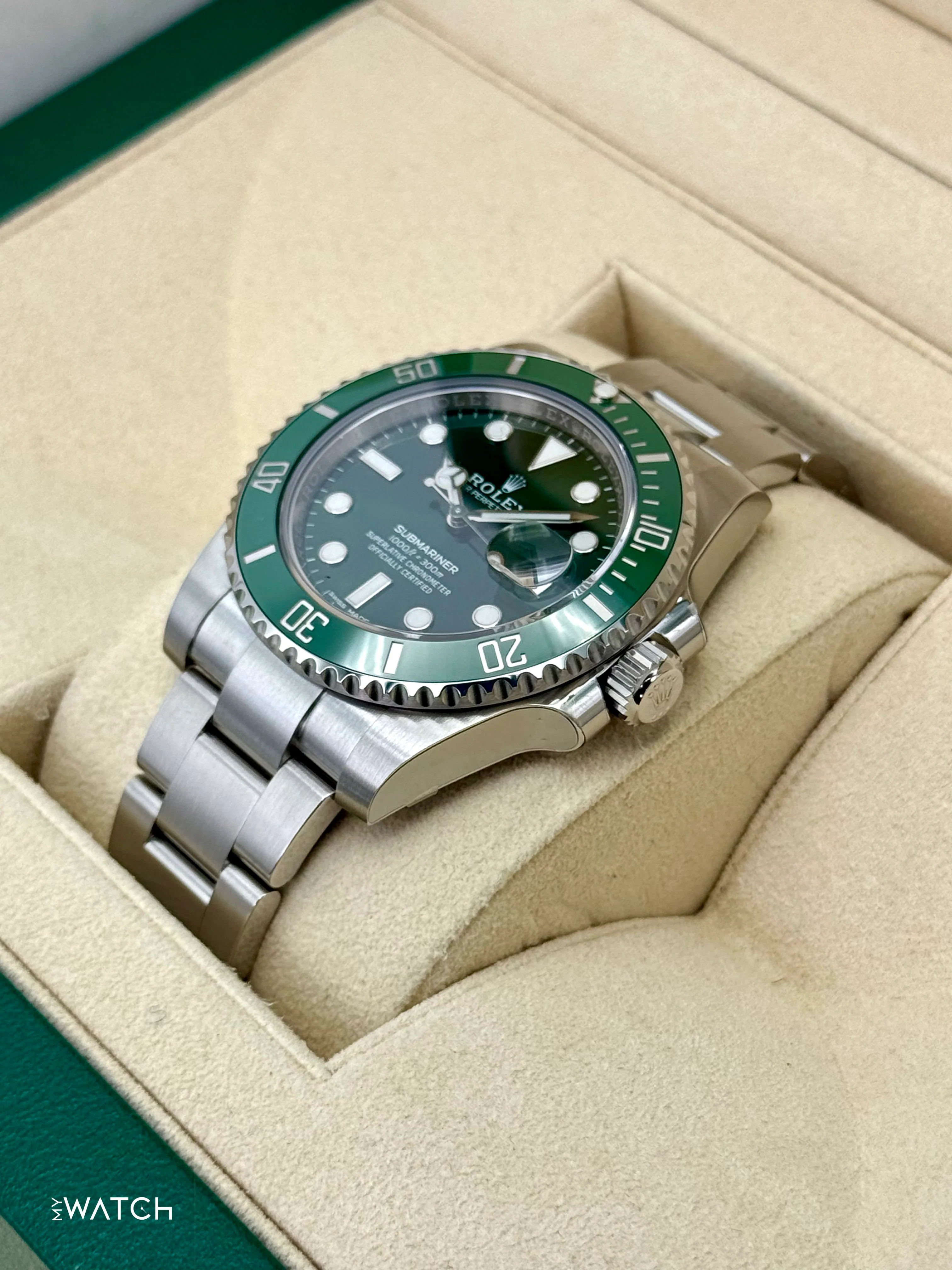 NEW 2019 Rolex Submariner "Hulk" 40mm 116610LV Green Dial (STICKERED) - Image 5