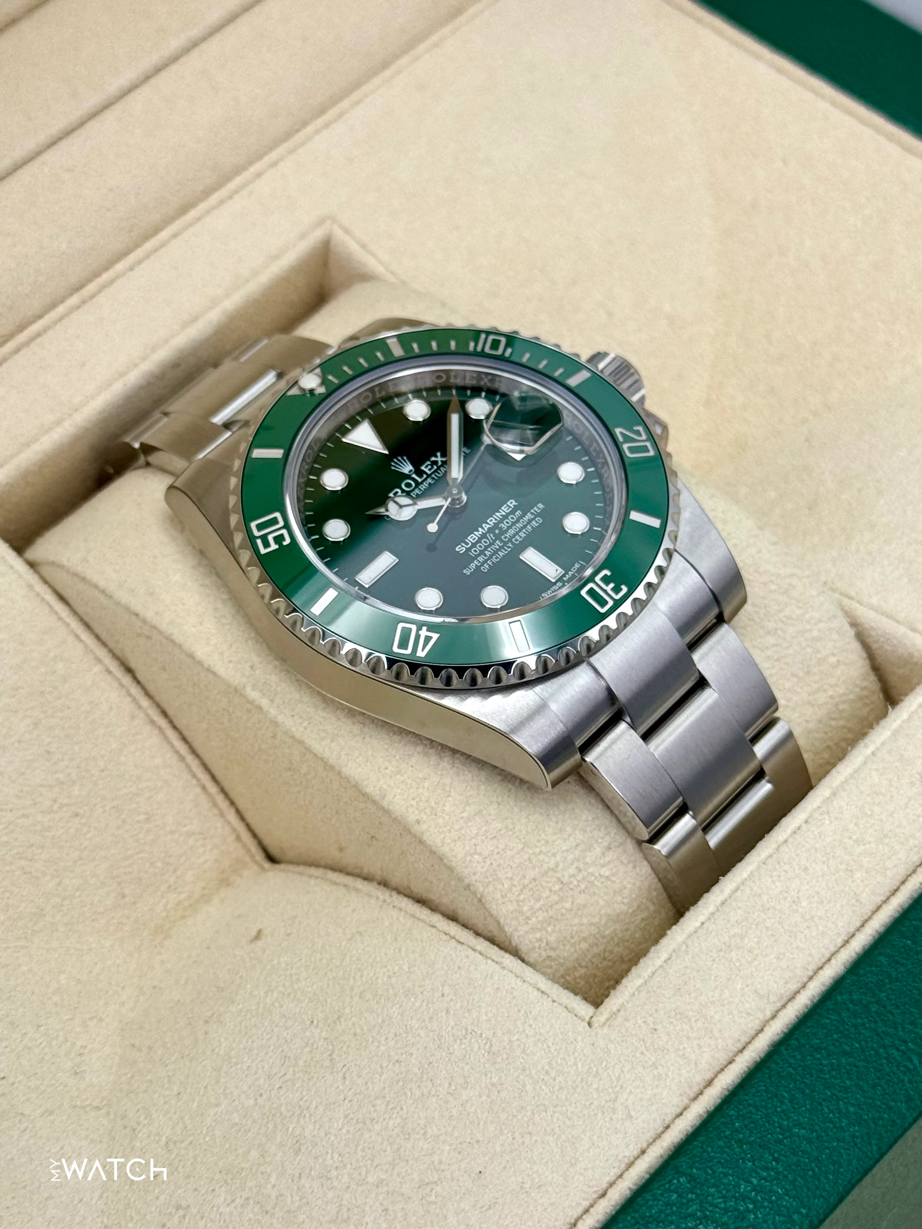 NEW 2019 Rolex Submariner "Hulk" 40mm 116610LV Green Dial (STICKERED) - Image 6