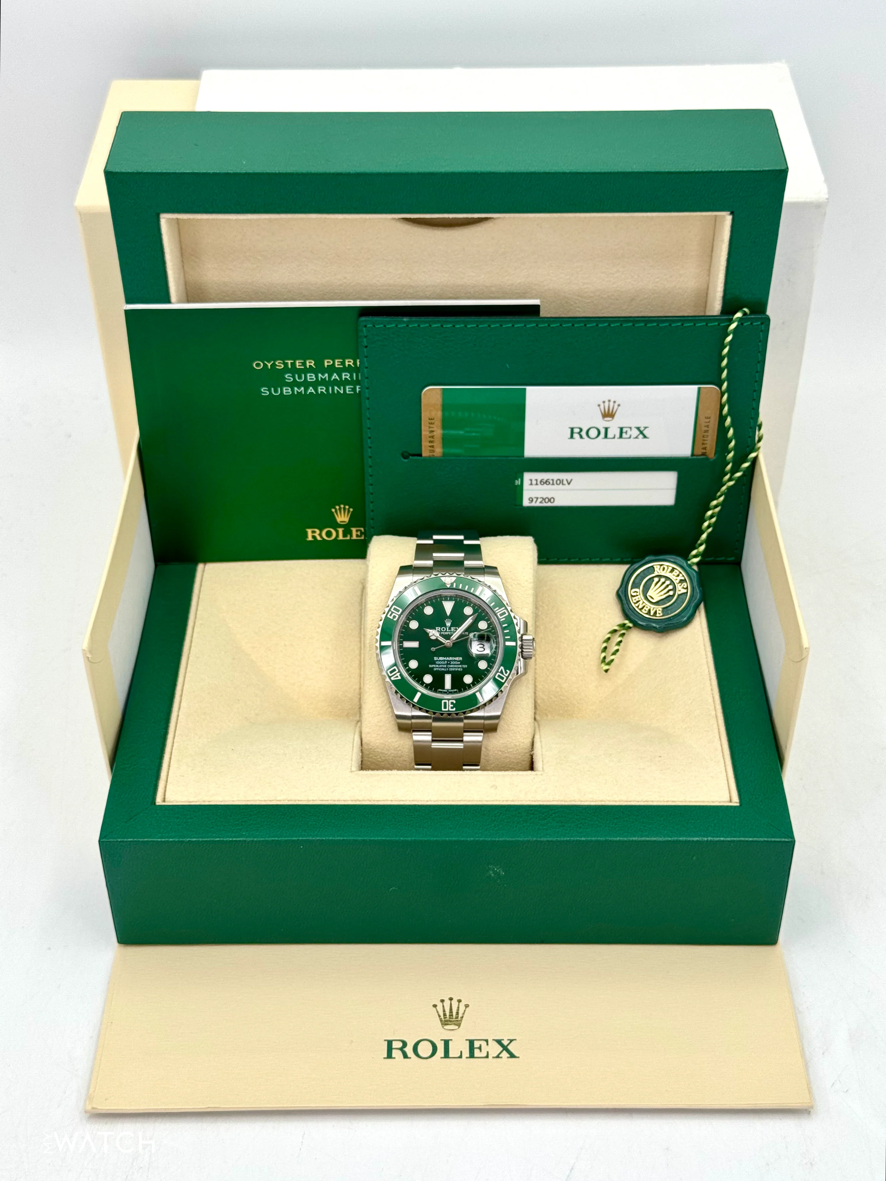 NEW 2019 Rolex Submariner "Hulk" 40mm 116610LV Green Dial (STICKERED) - Image 9