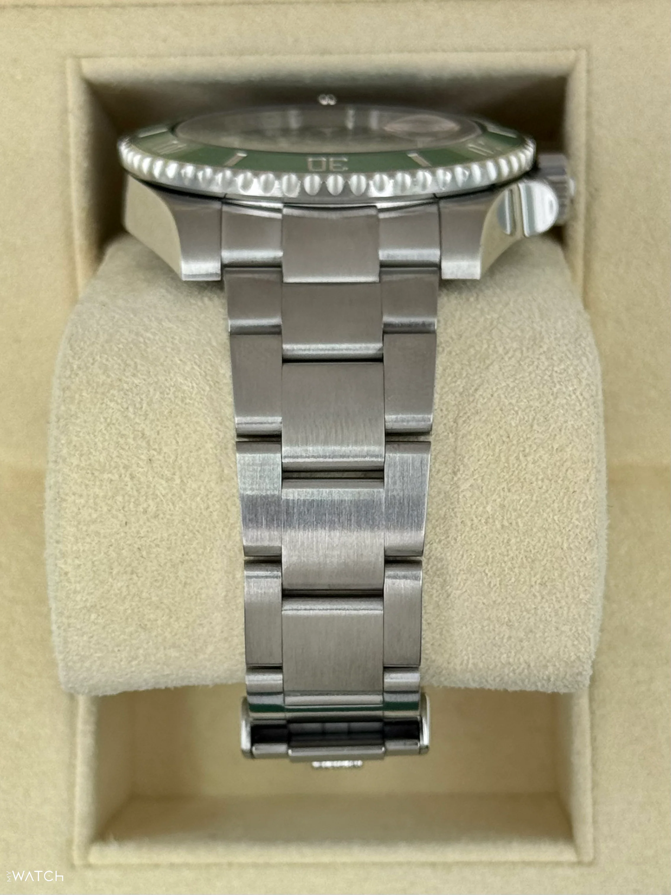2015 Rolex Submariner "Hulk" 40mm 116610LV Green Dial - Image 3