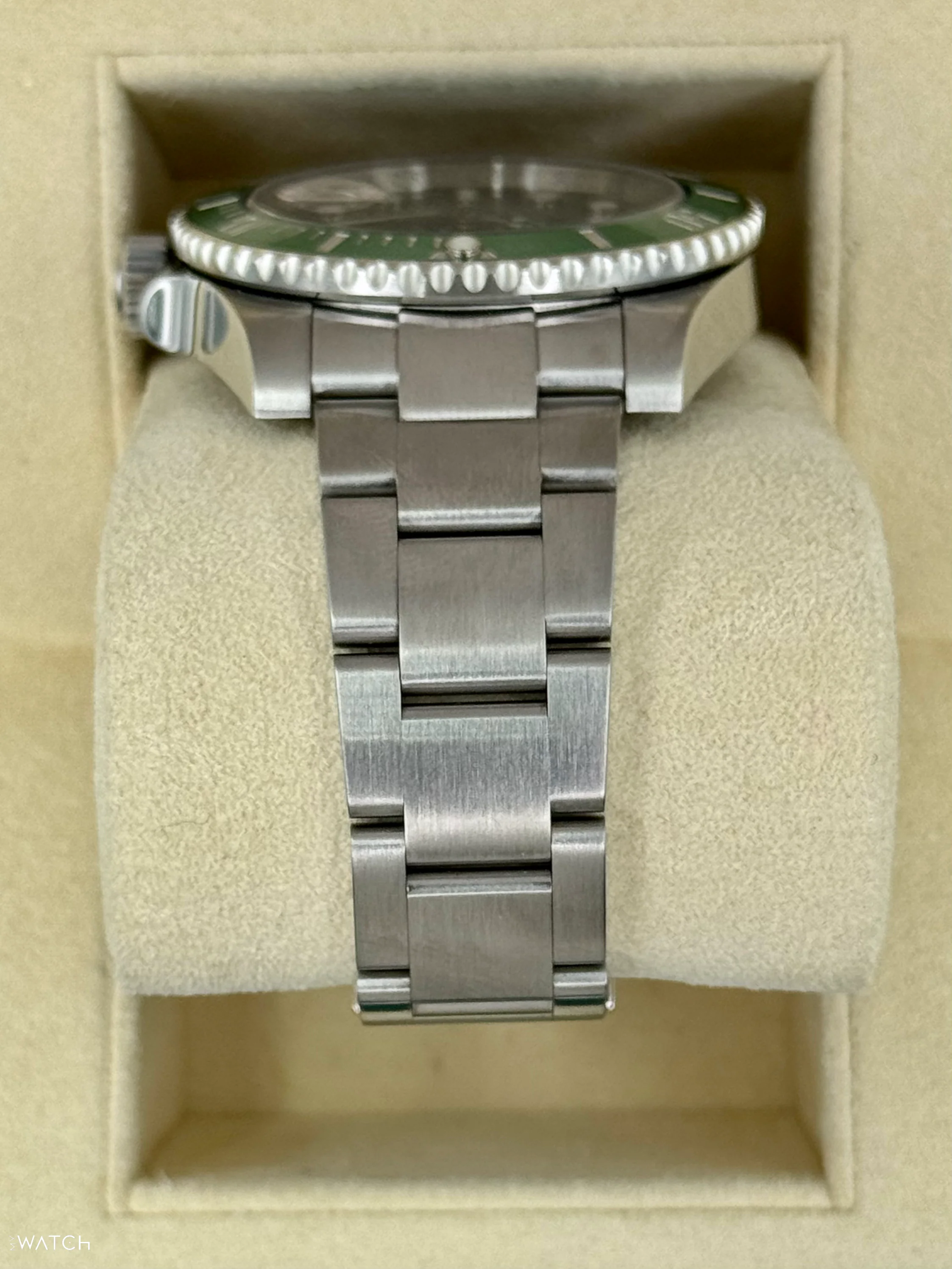 2015 Rolex Submariner "Hulk" 40mm 116610LV Green Dial - Image 4