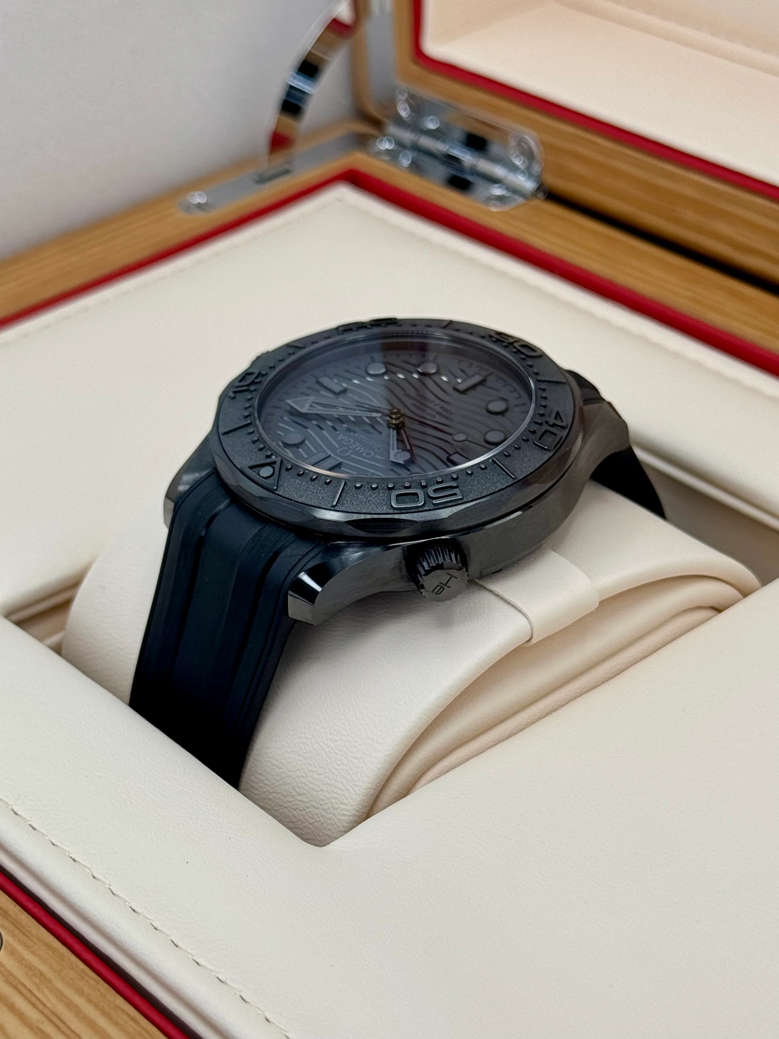 2023 Omega Seamaster 300m 43.5mm 210.92.44.20.01.003 Black Ceramic - Image 7