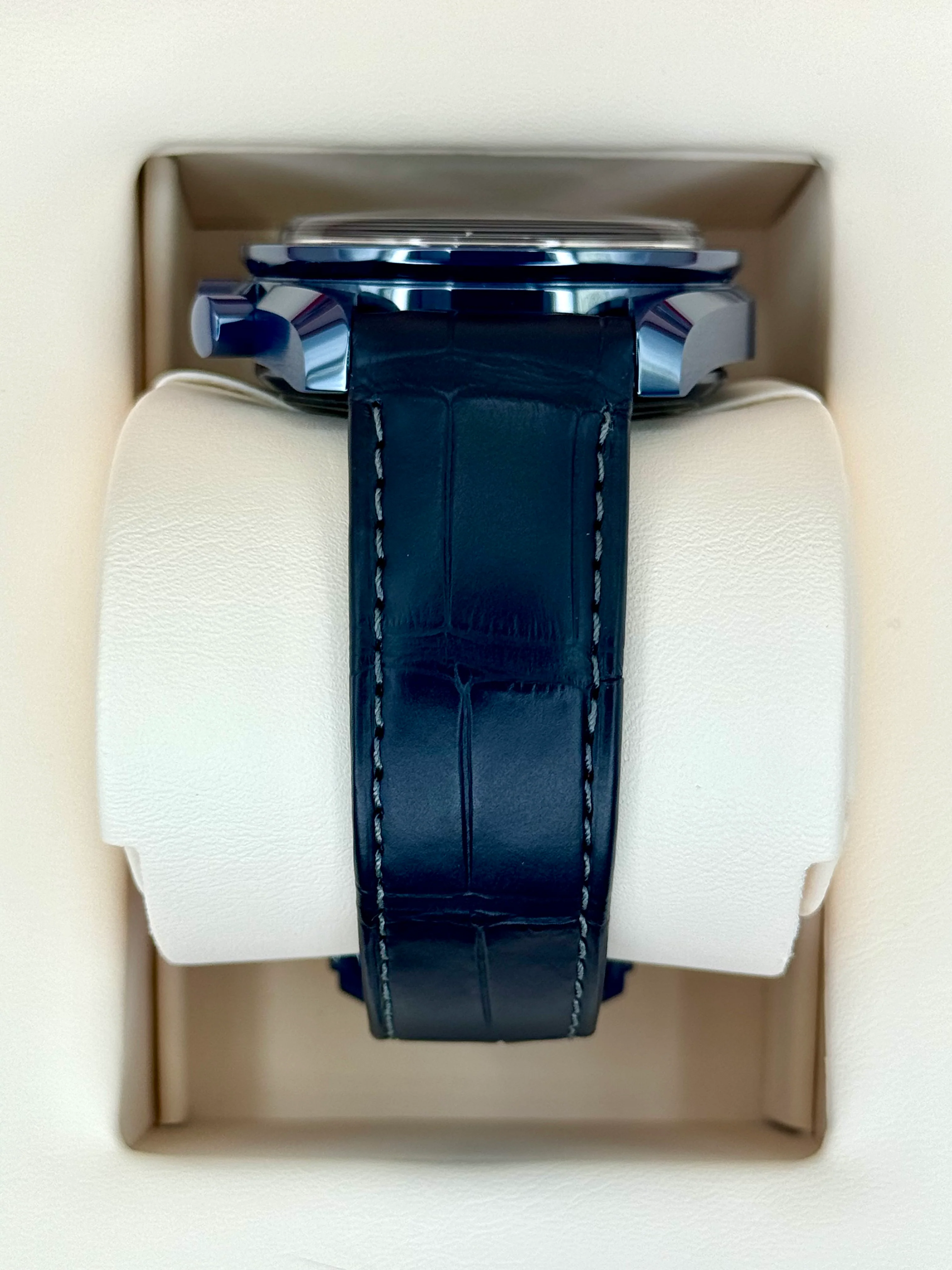 New 2024 Omega Speedmaster Moonphase 44.2mm 30493445203001 Blue Dial - Image 4