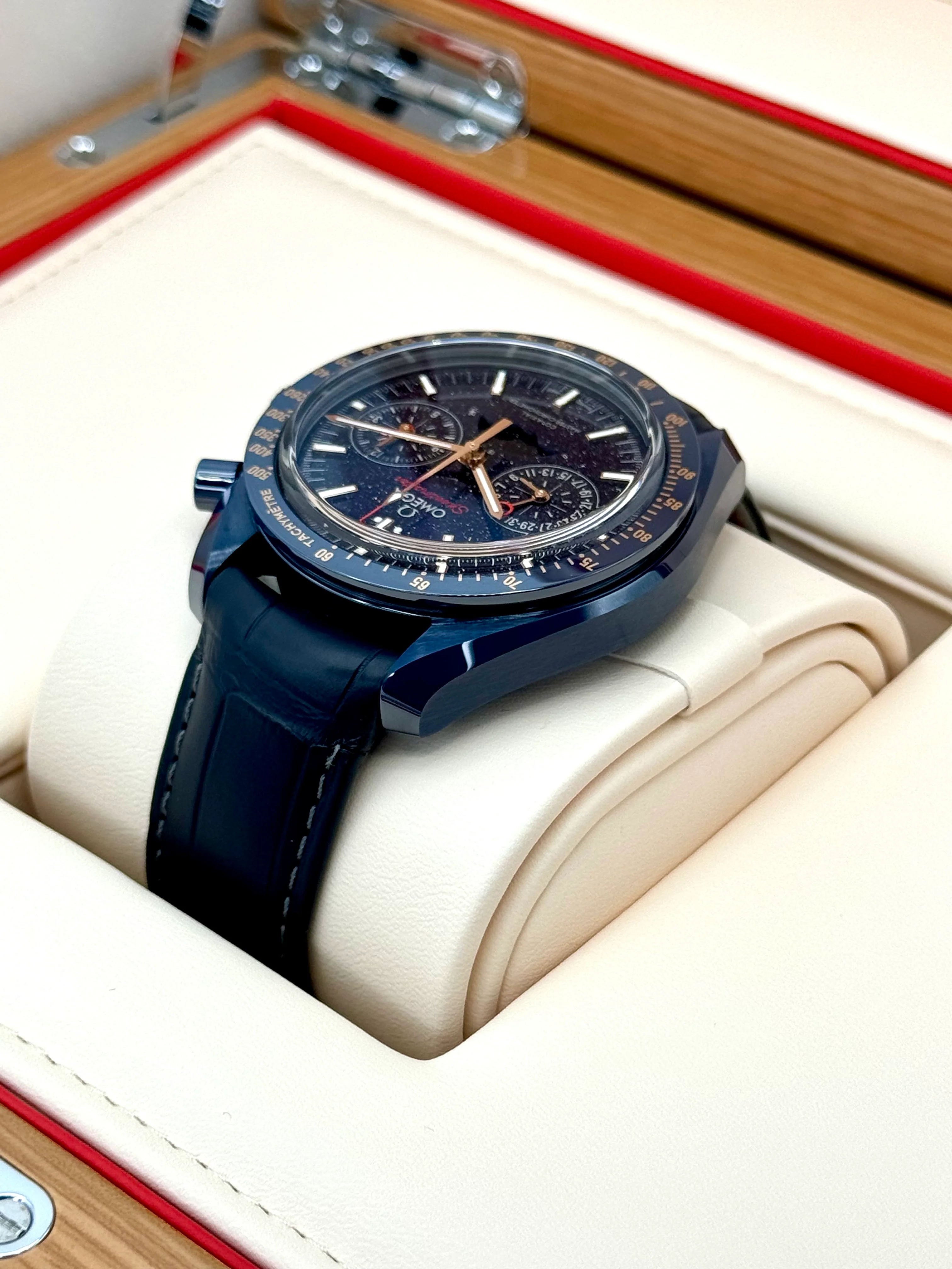 New 2024 Omega Speedmaster Moonphase 44.2mm 30493445203001 Blue Dial - Image 7