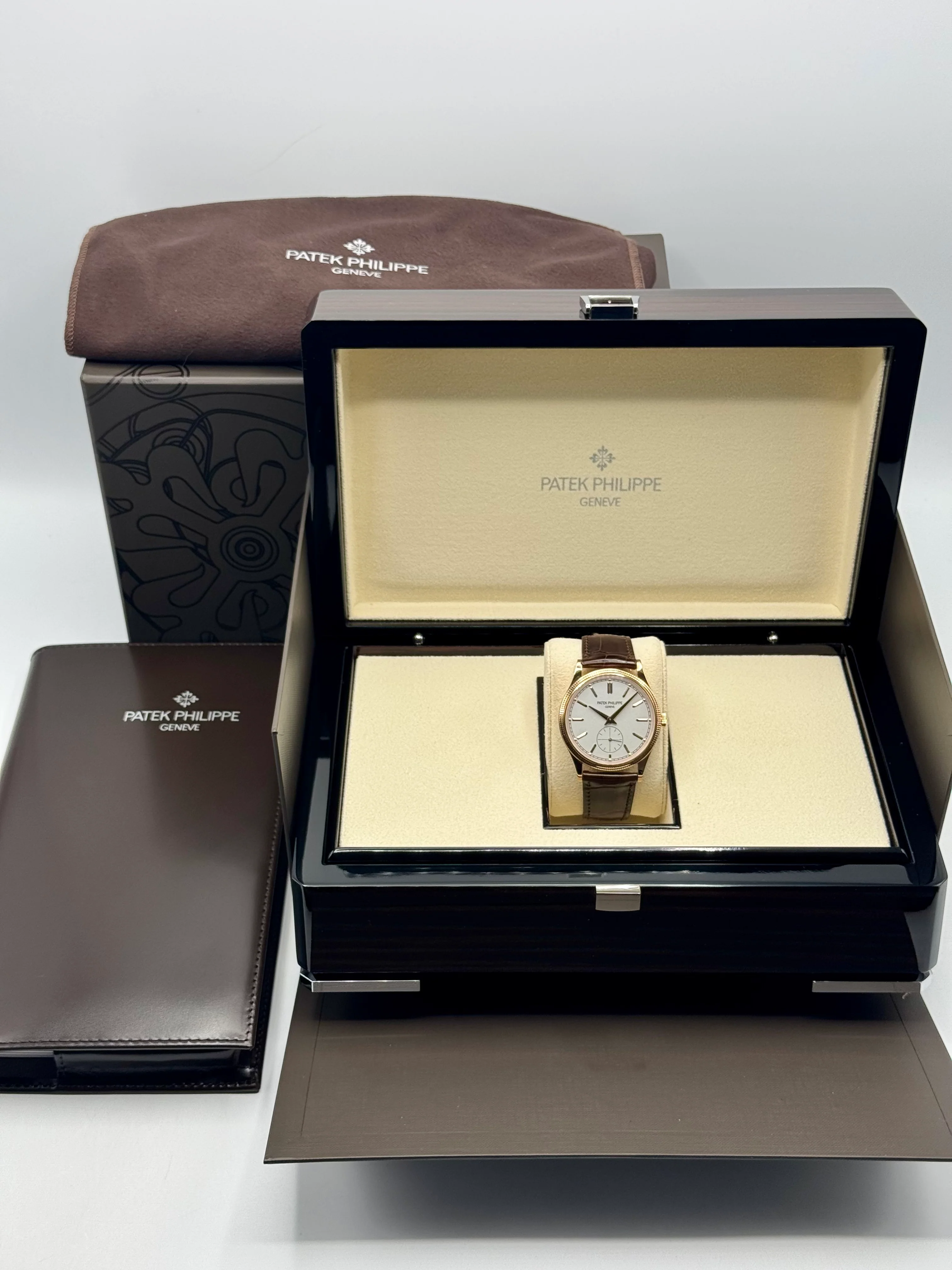 Patek Philippe Calatrava 40mm 6119R  Rose Gold White Dial - Image 11