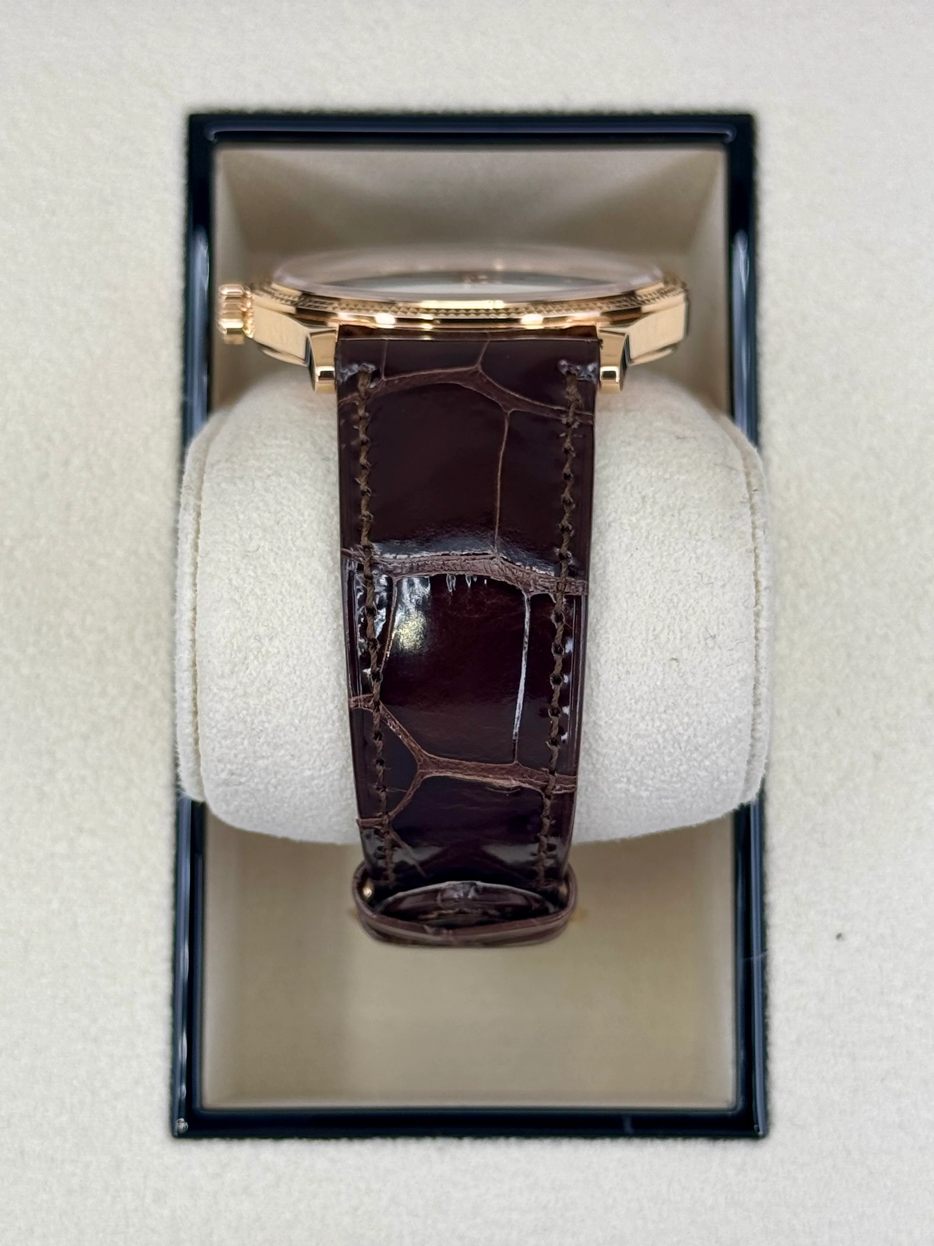 Patek Philippe Calatrava 40mm 6119R  Rose Gold White Dial - Image 4