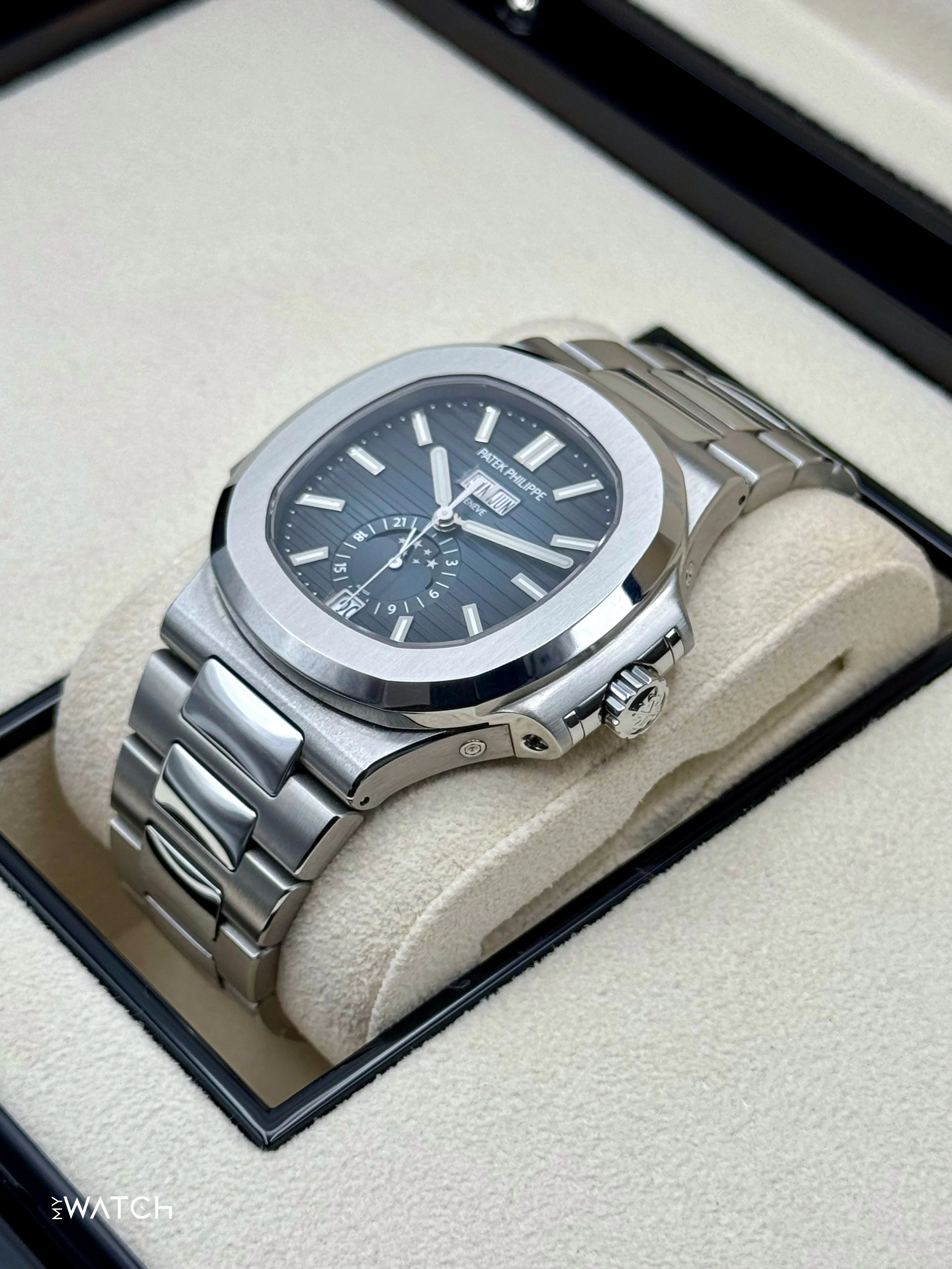 2022 Patek Philippe Nautilus Moonphase 40.5mm 5726/1A-014 Blue Dial - Image 5