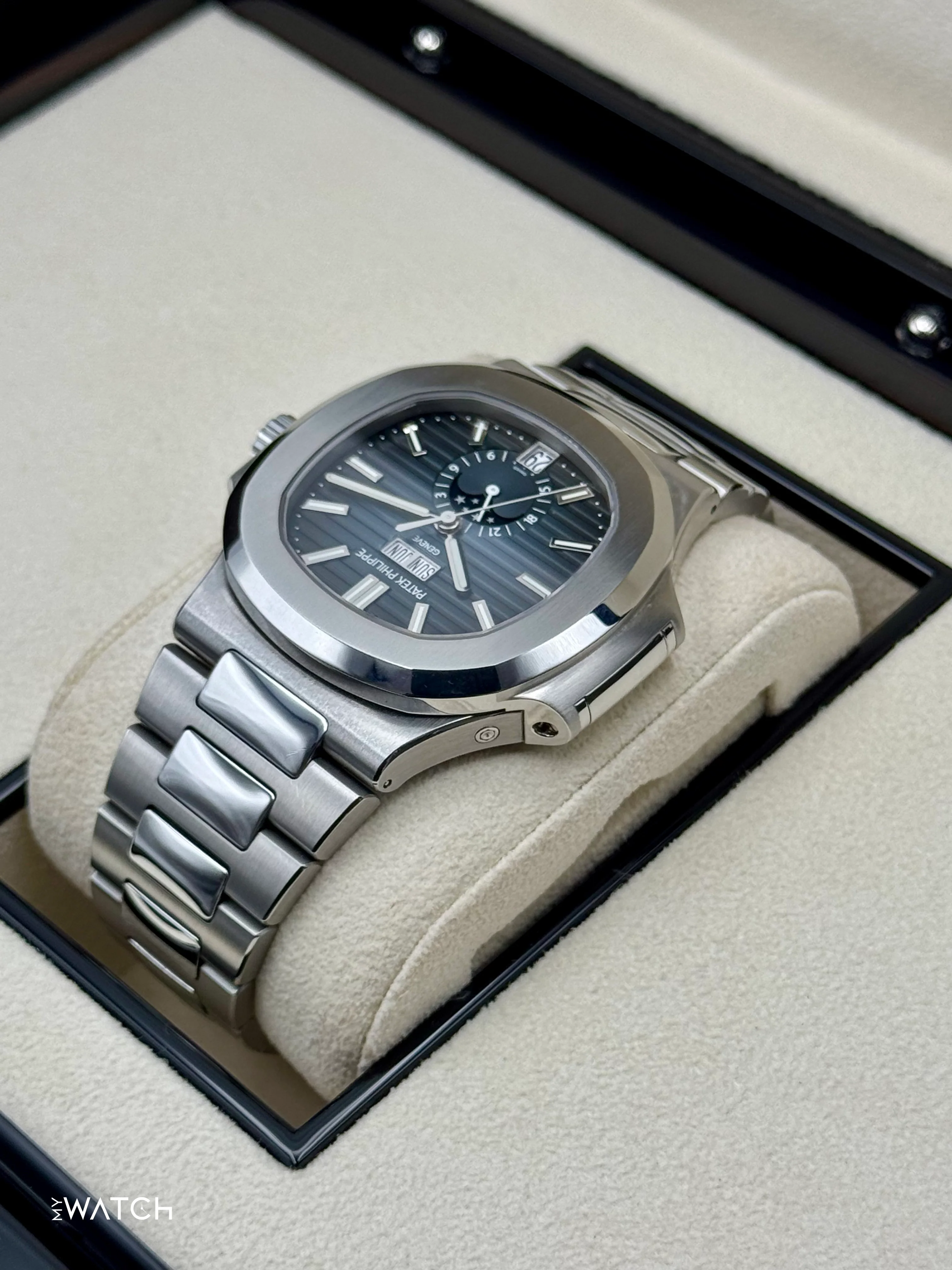 2022 Patek Philippe Nautilus Moonphase 40.5mm 5726/1A-014 Blue Dial - Image 7