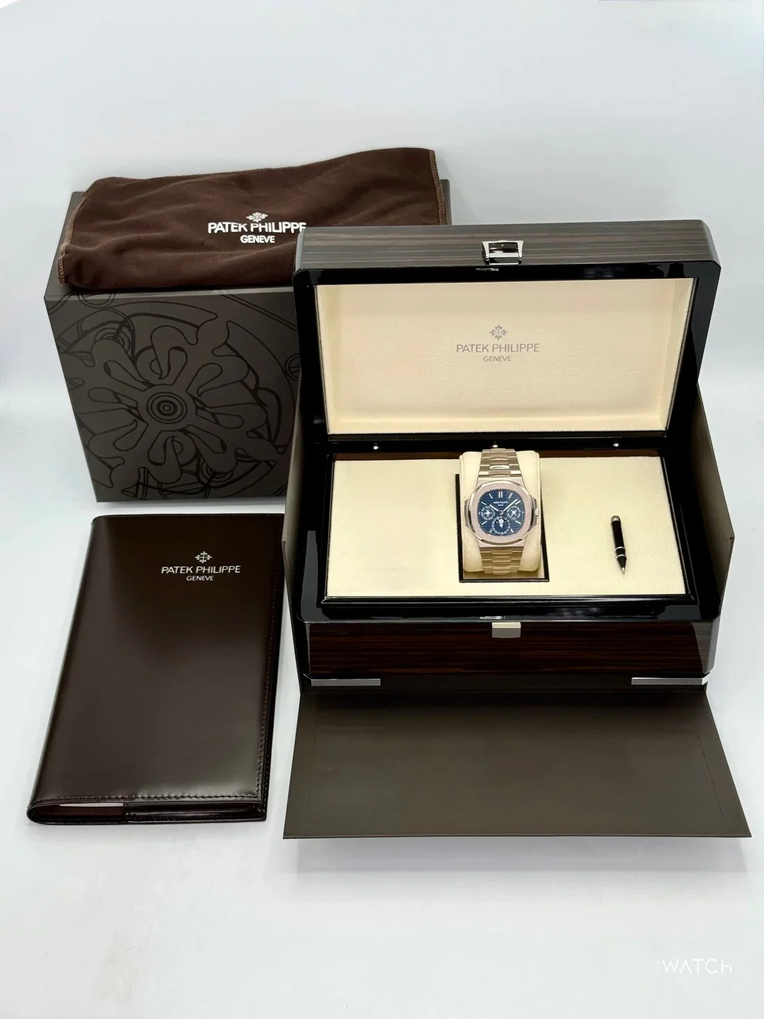 Patek Philippe Nautilus Perpetual Calendar 40mm 5740/1G-001 Blue Dial - Image 10